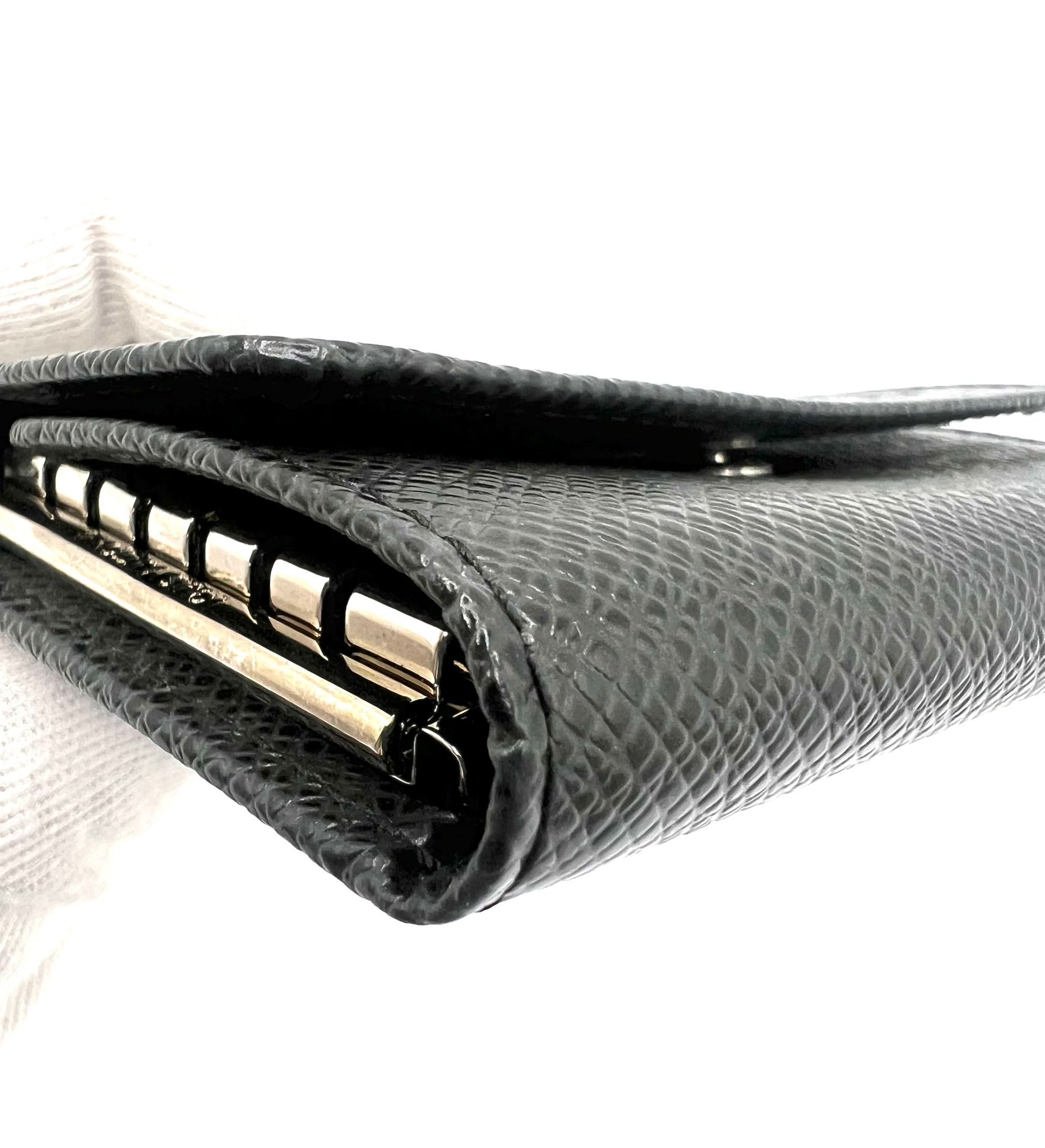 louis vuitton porta llaves
