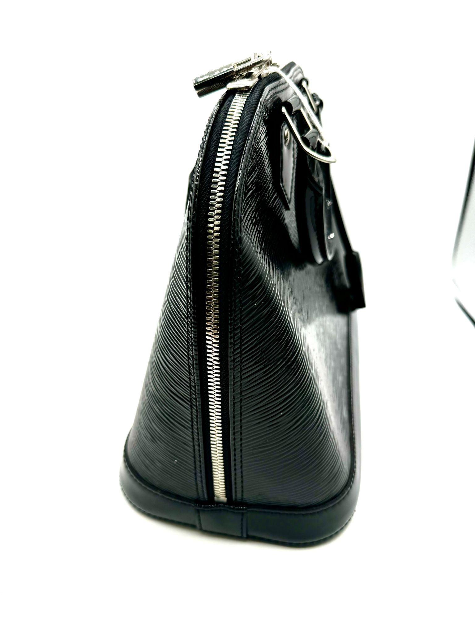 louis vuitton alma epi