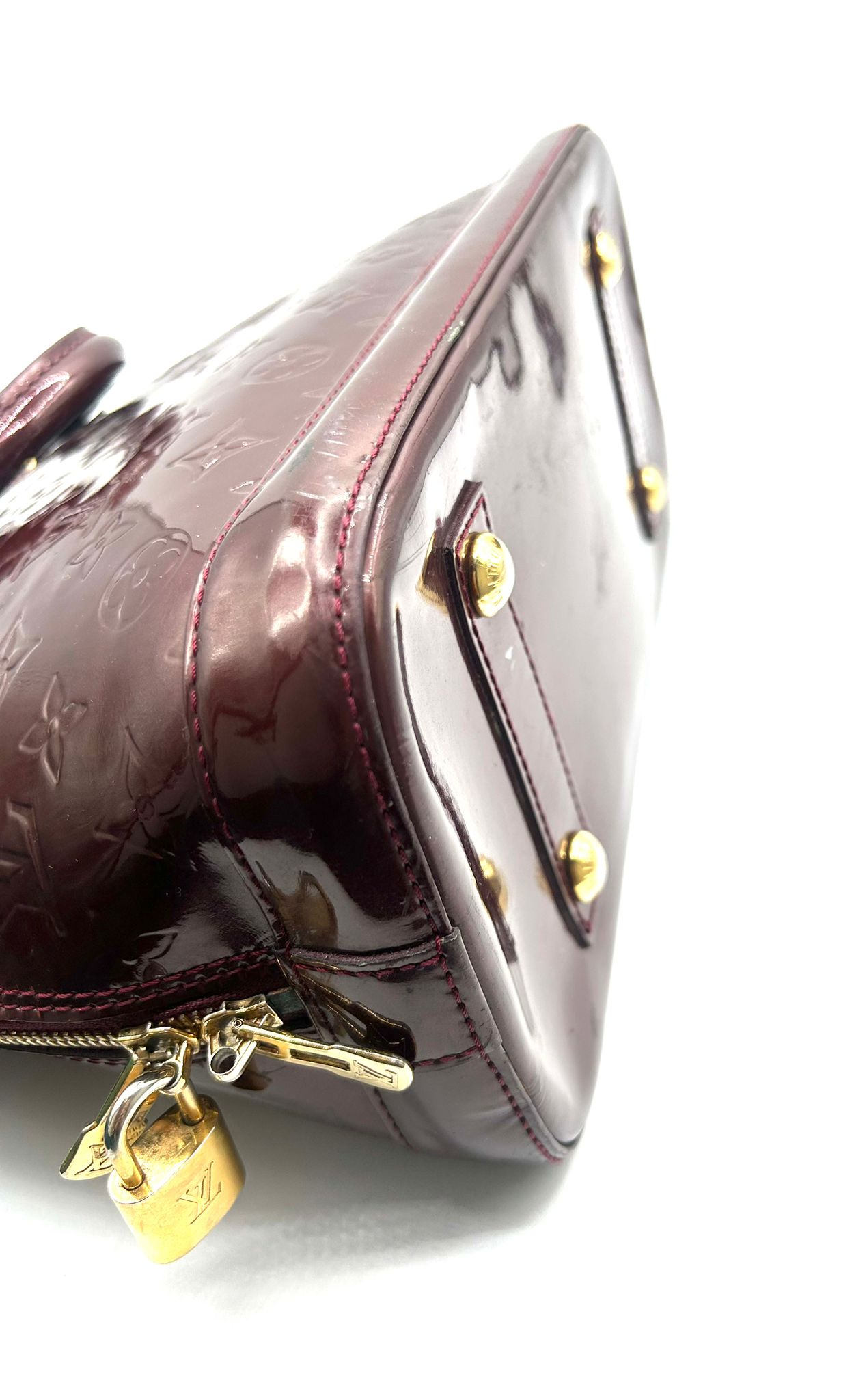 Louis Vuitton Alma PM Vernis burdeos