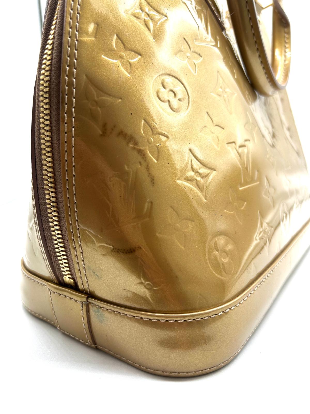 Louis Vuitton Alma PM Vernis dorado