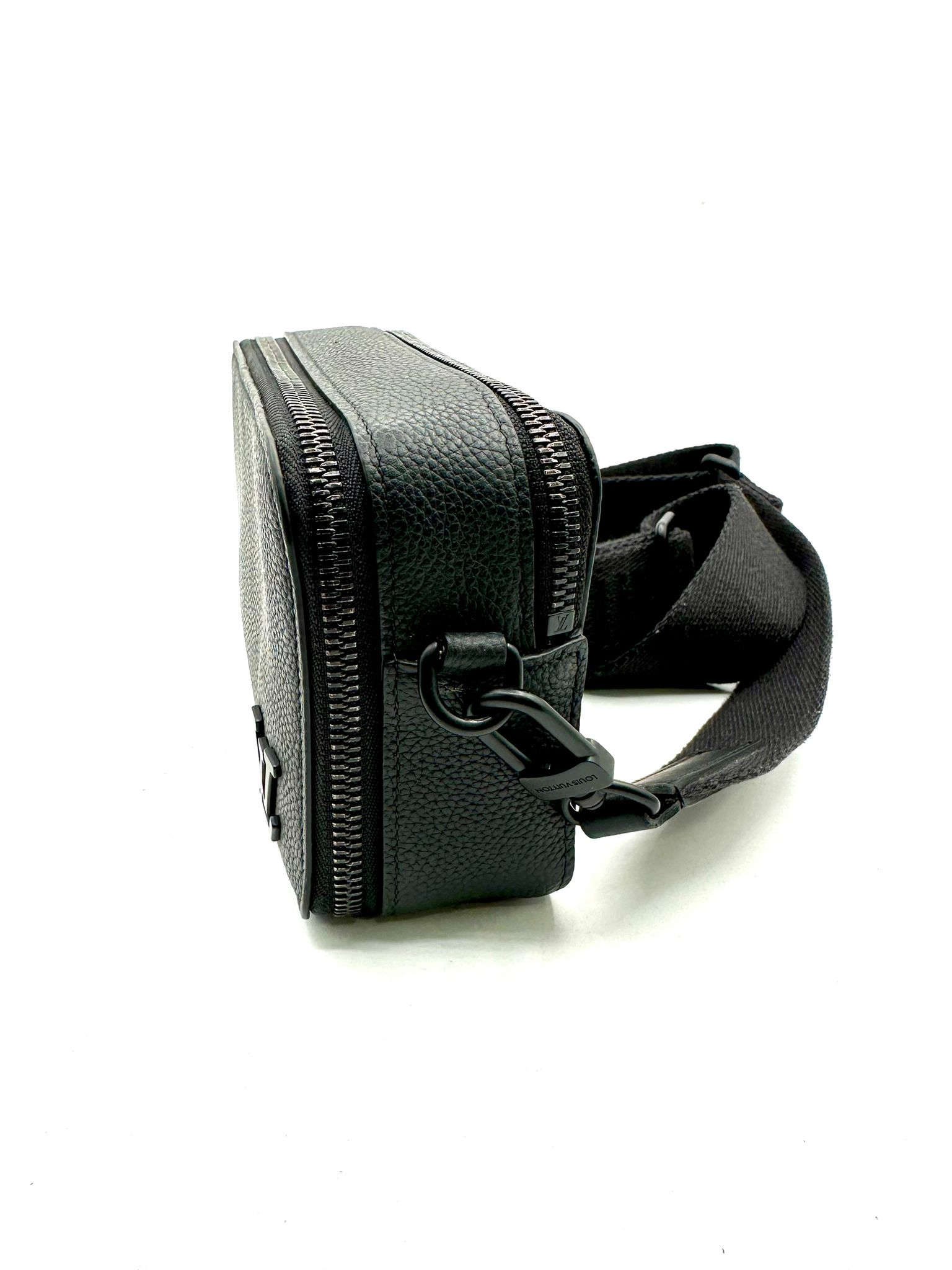 louis vuitton alpha