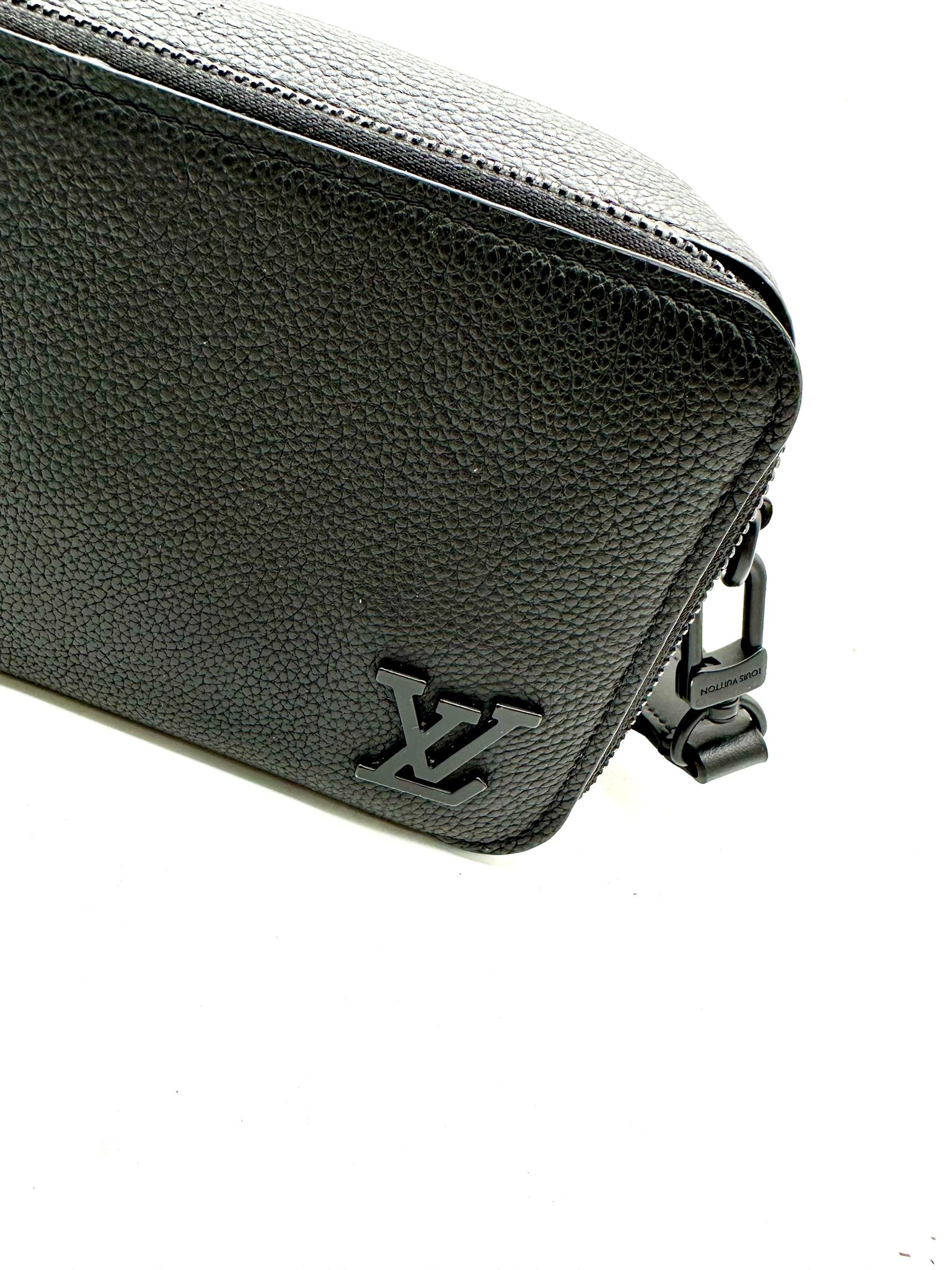 louis vuitton alpha