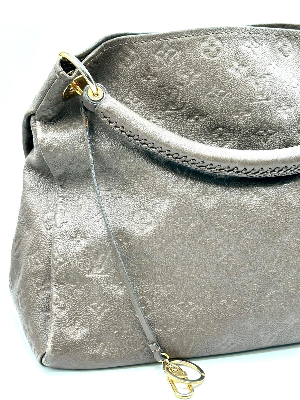 Louis Vuitton Artsy MM