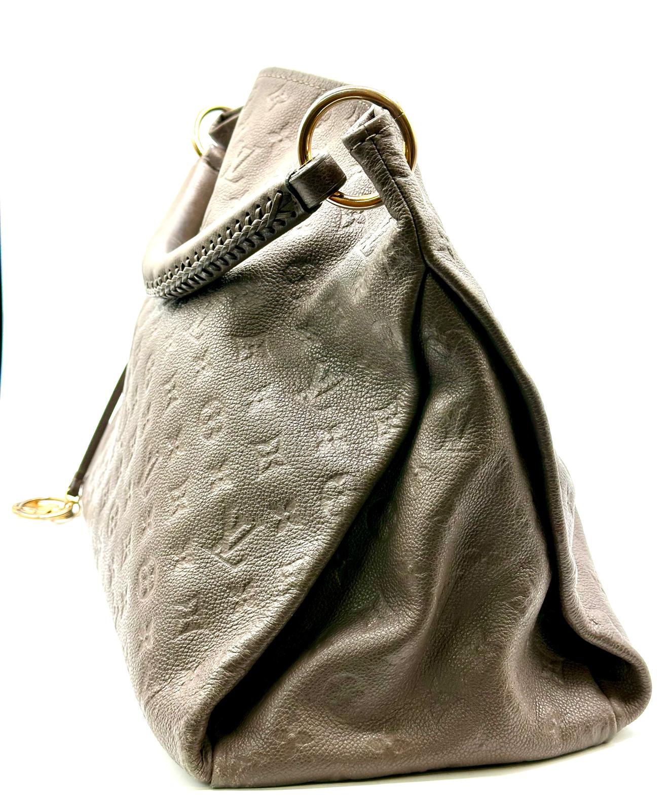 Louis Vuitton Artsy MM