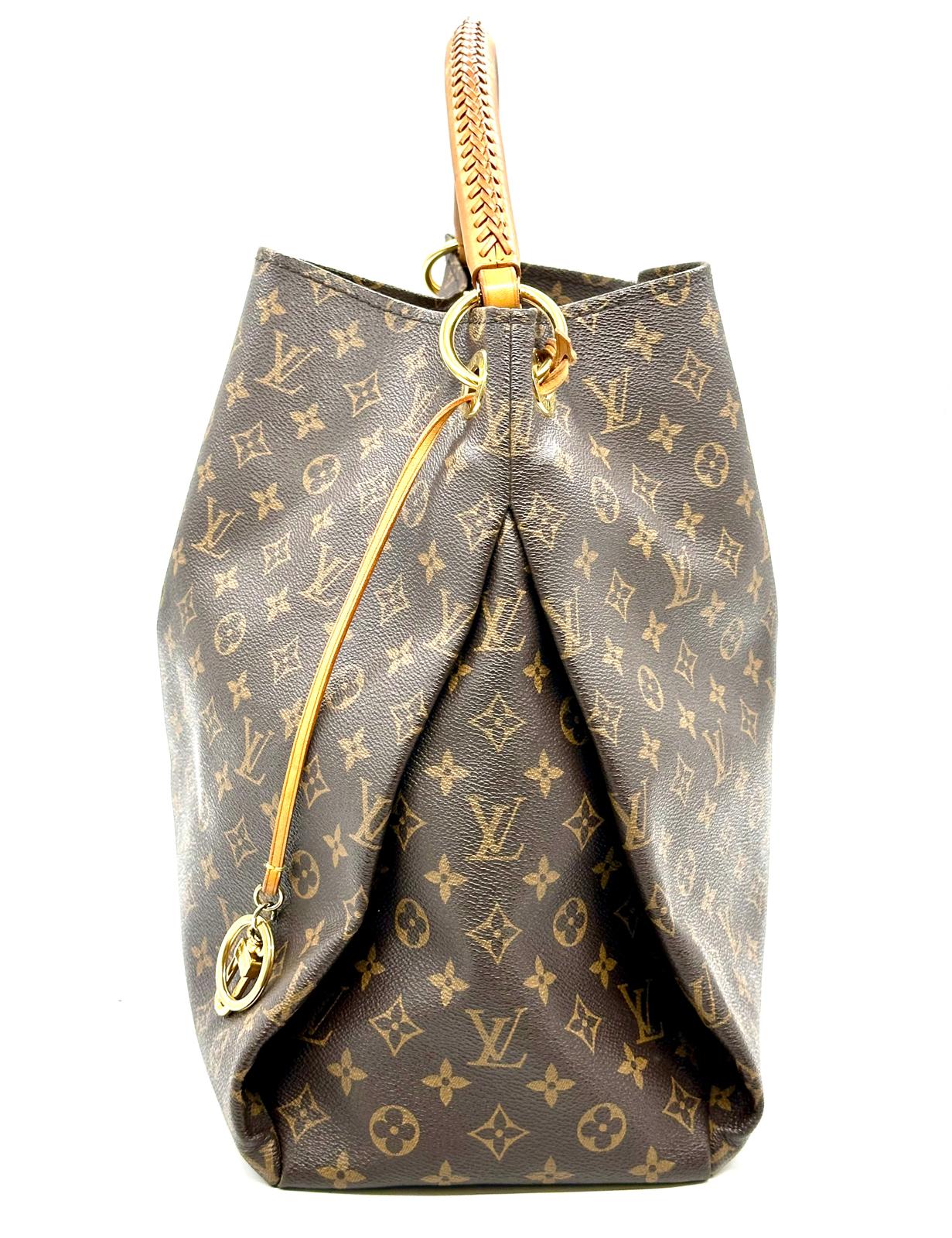 Louis Vuitton Artsy MM