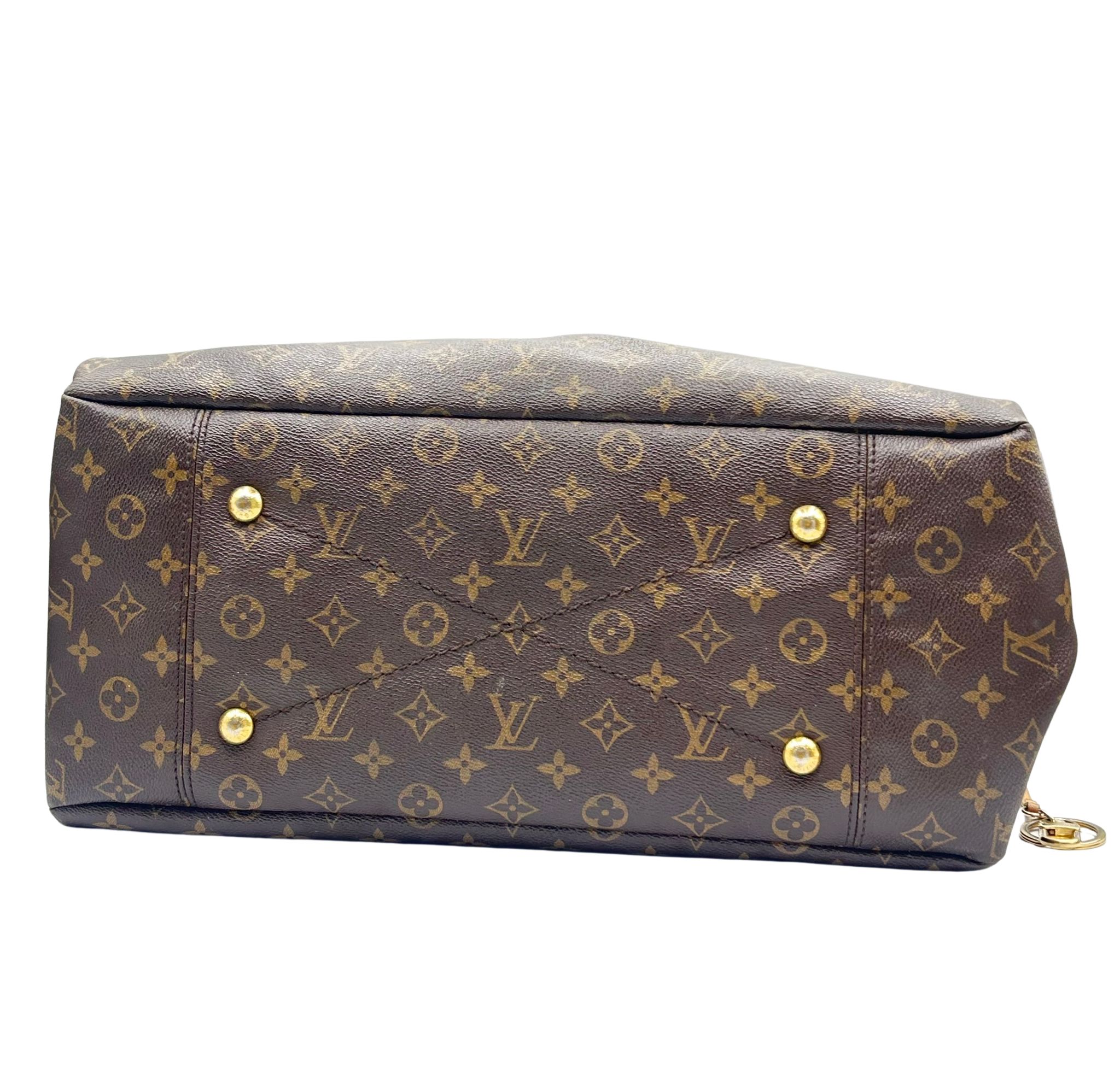 Louis Vuitton Artsy Monogram