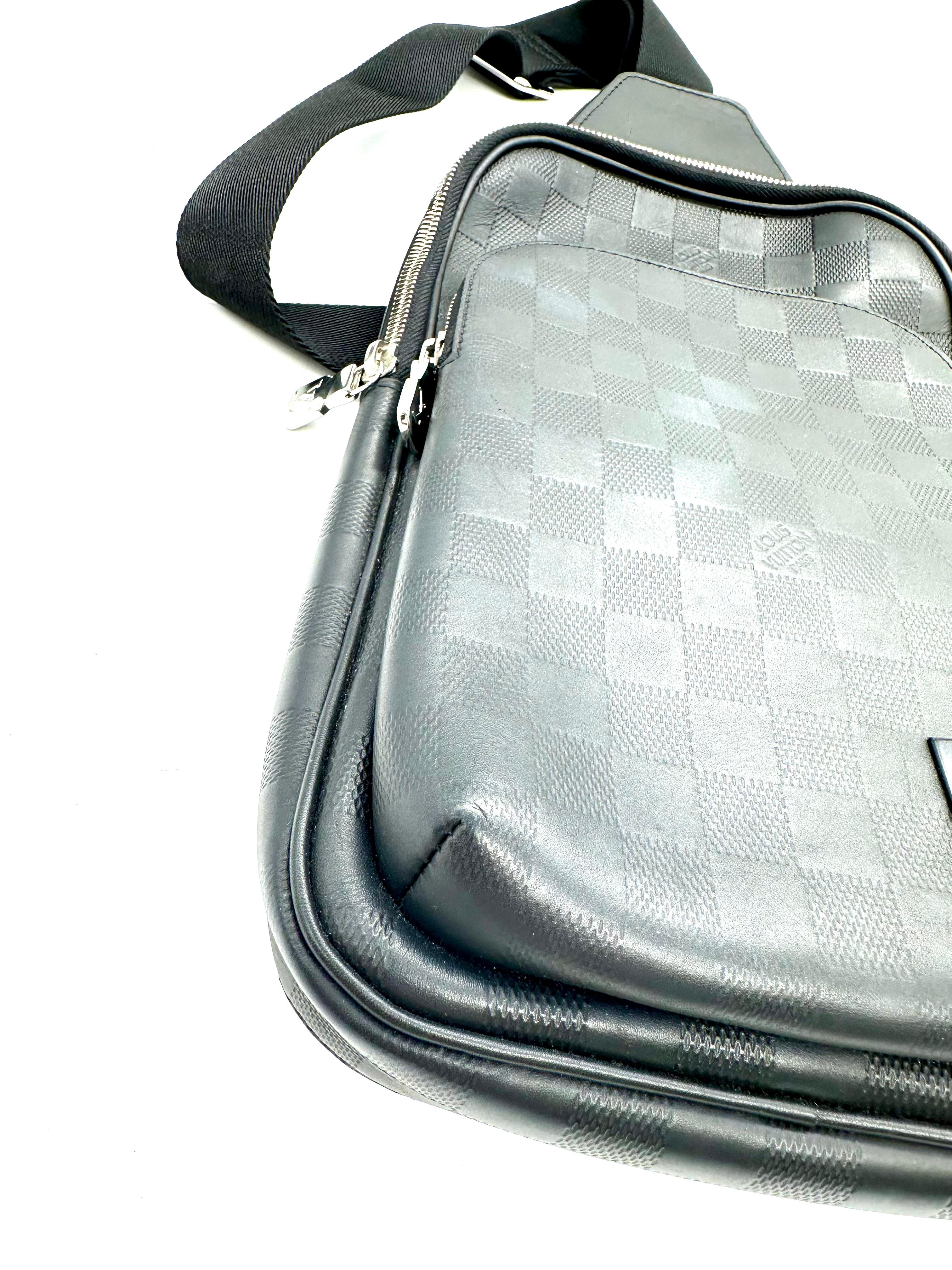 Louis Vuitton Avenue Sling