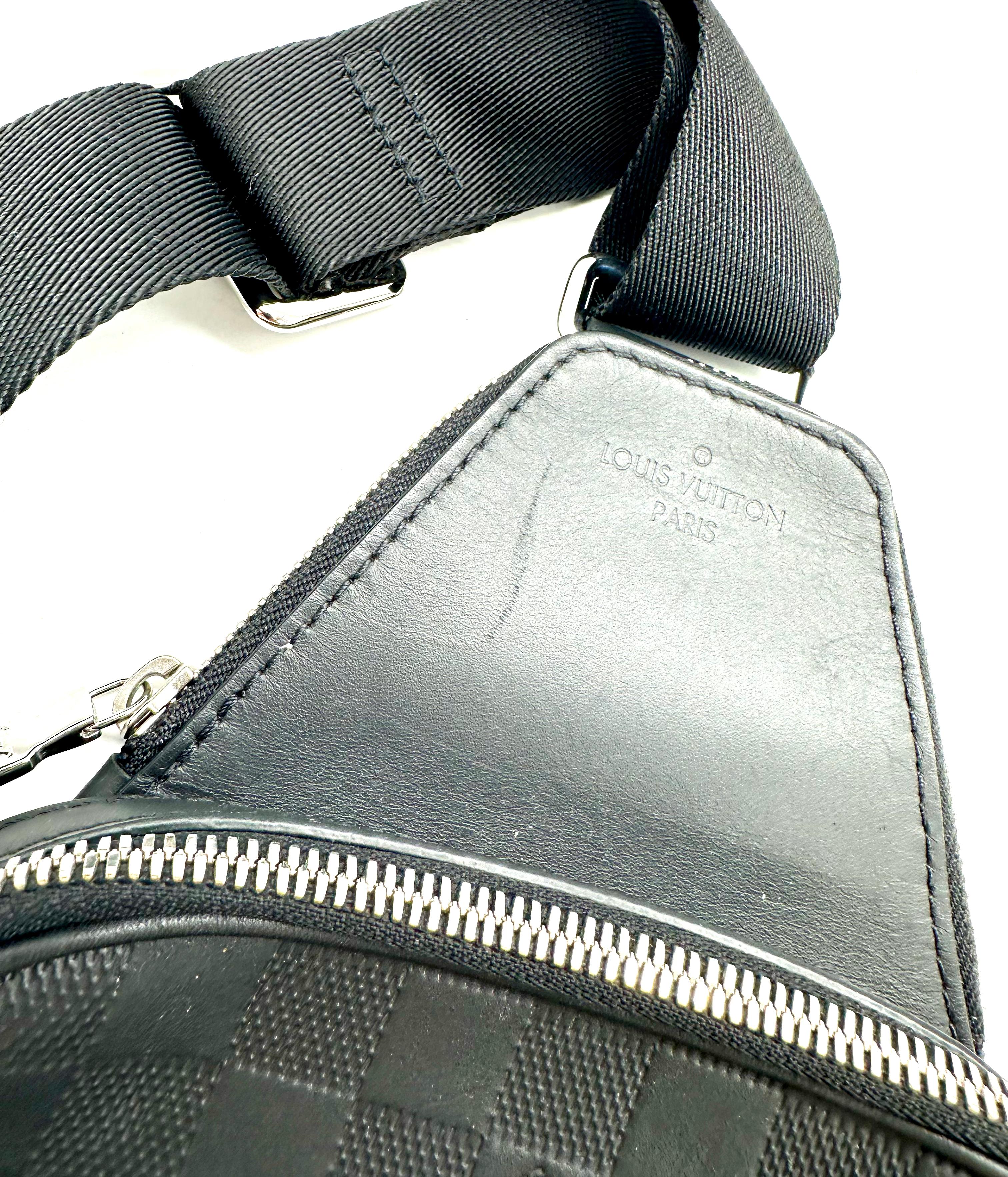 Louis Vuitton Avenue Sling
