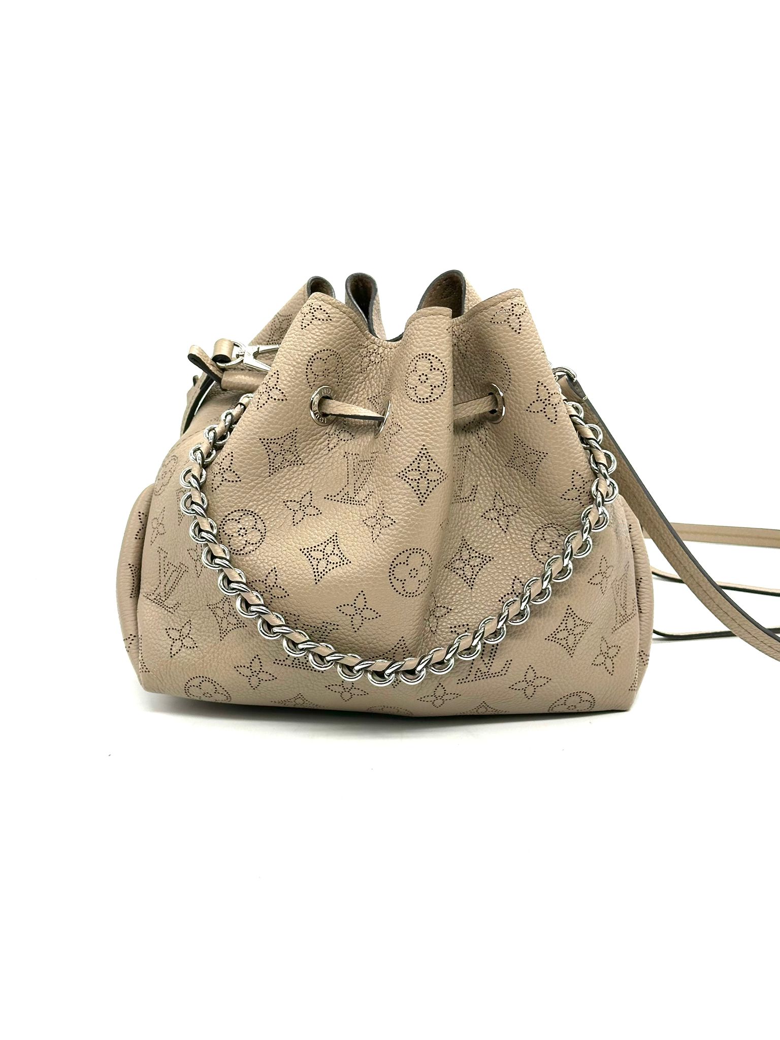 RESERVADO Louis Vuitton Bella
