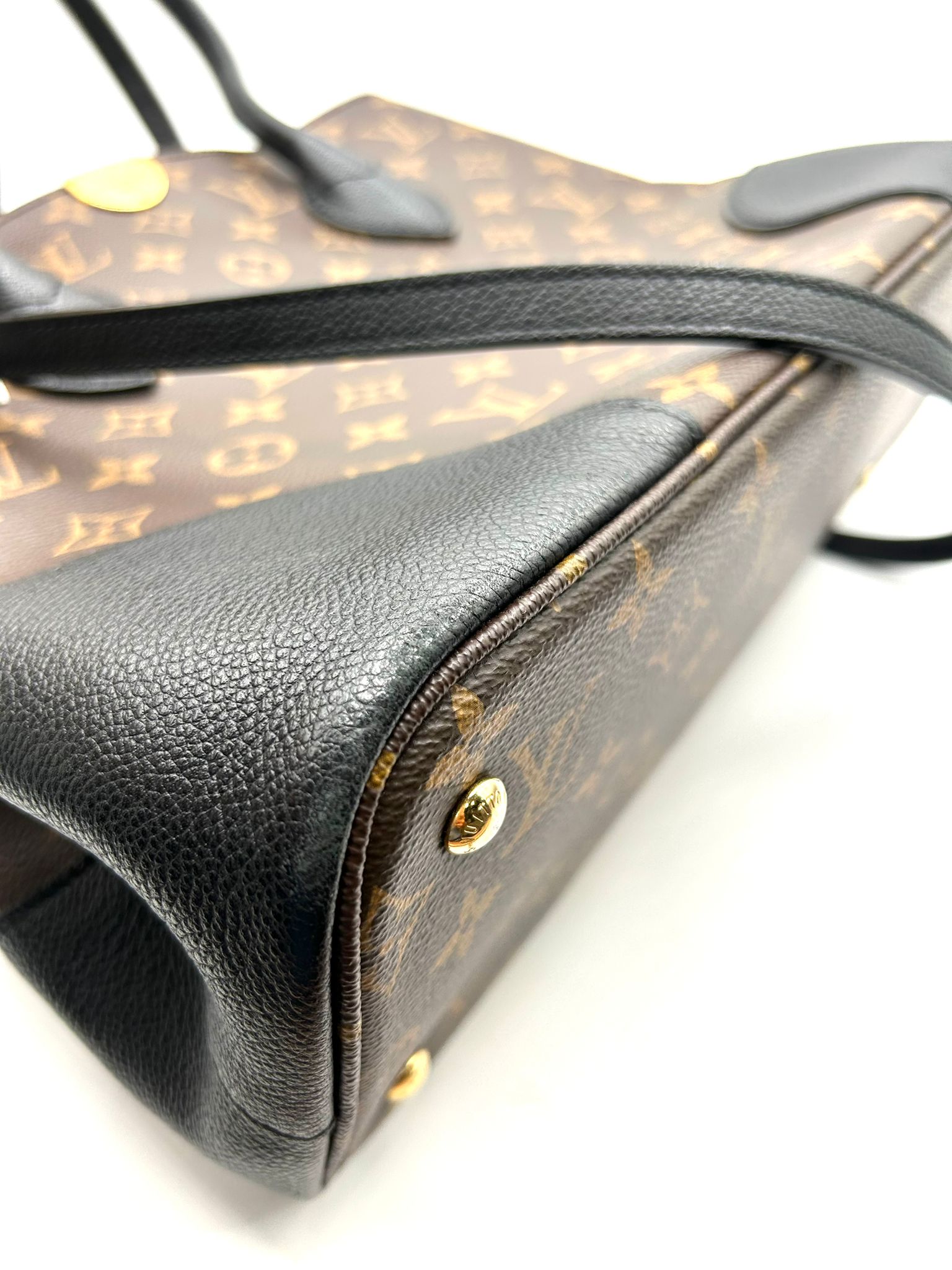 Louis Vuitton Belmont