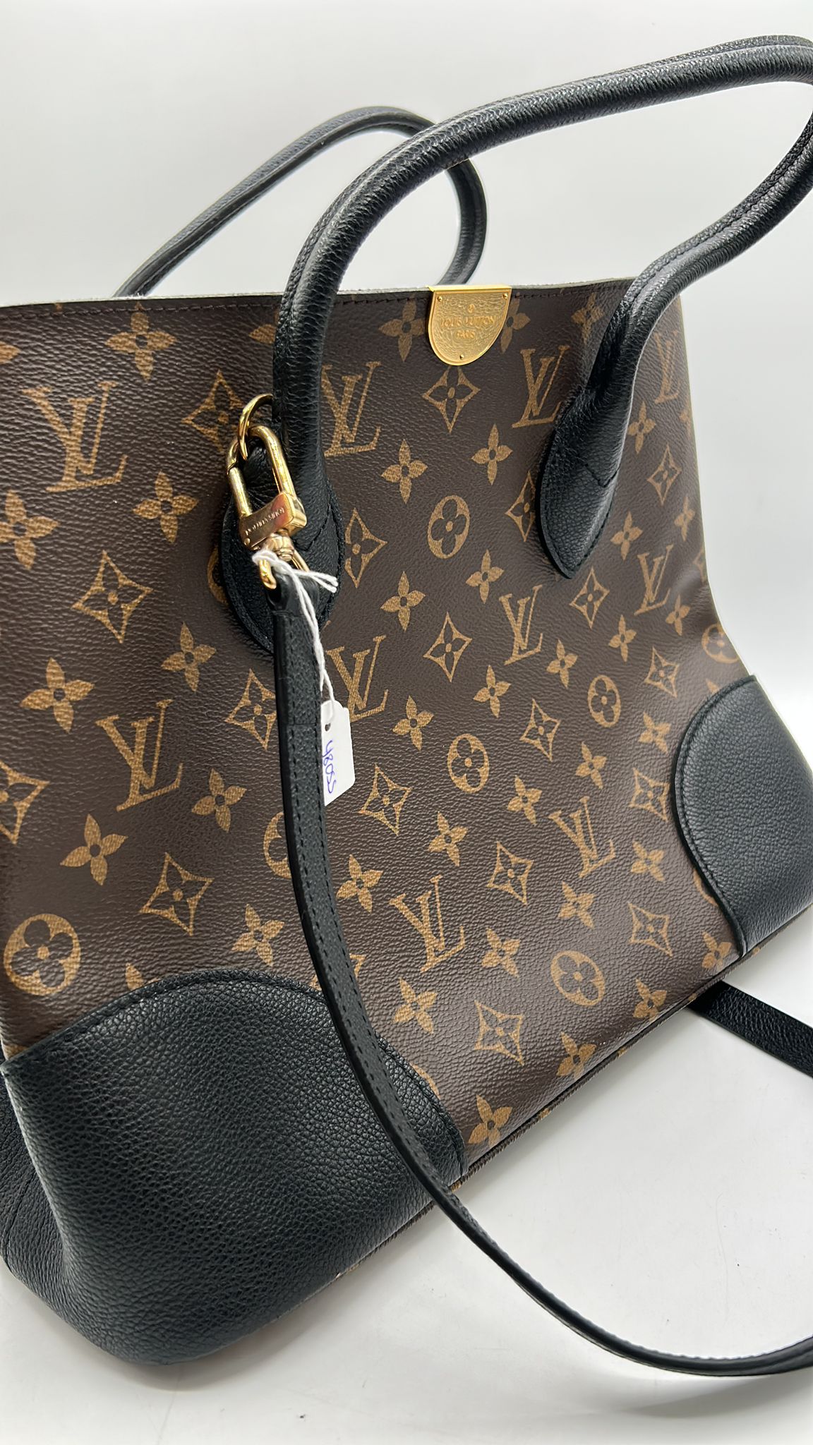 Louis Vuitton Belmont