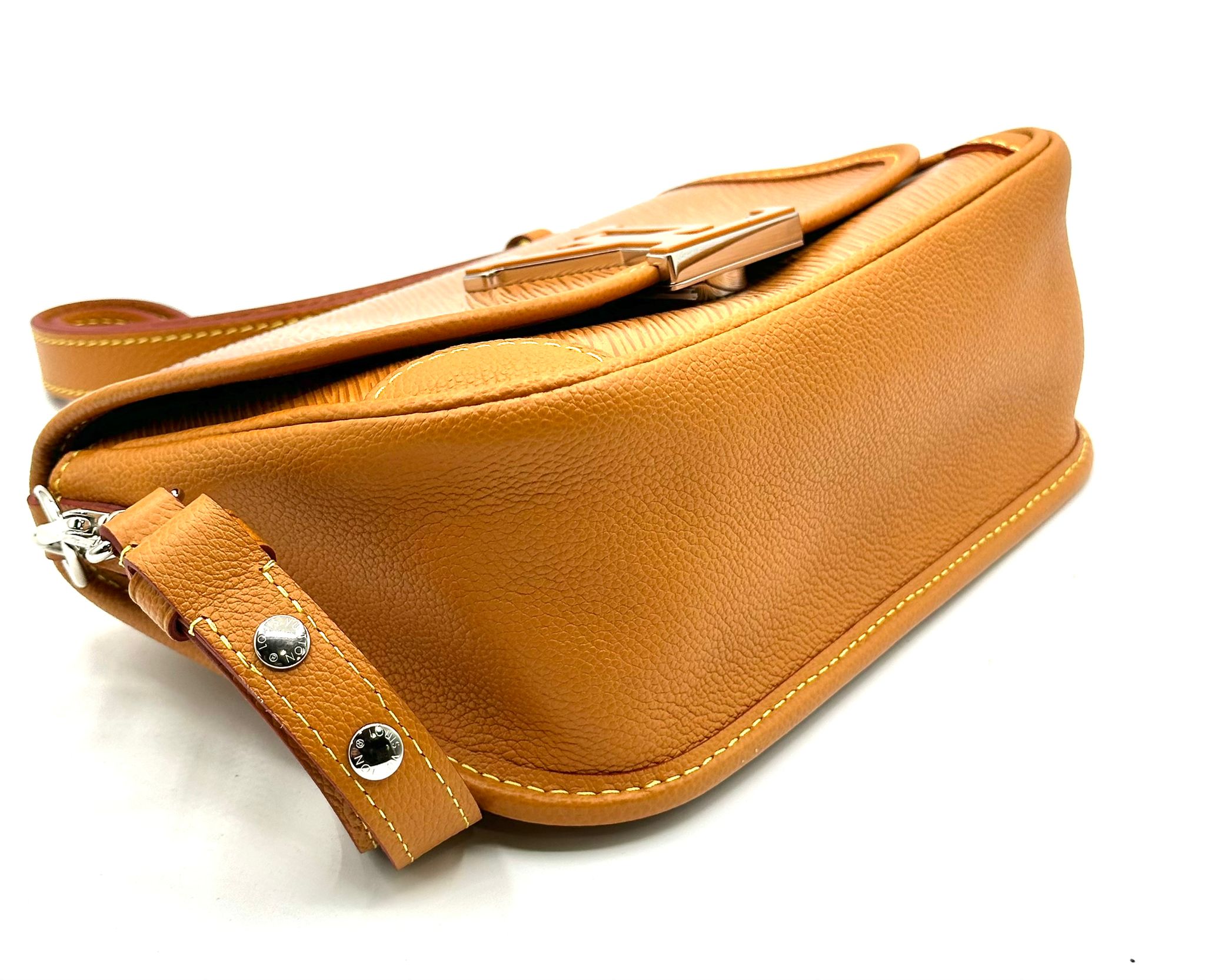 Louis Vuitton Buci