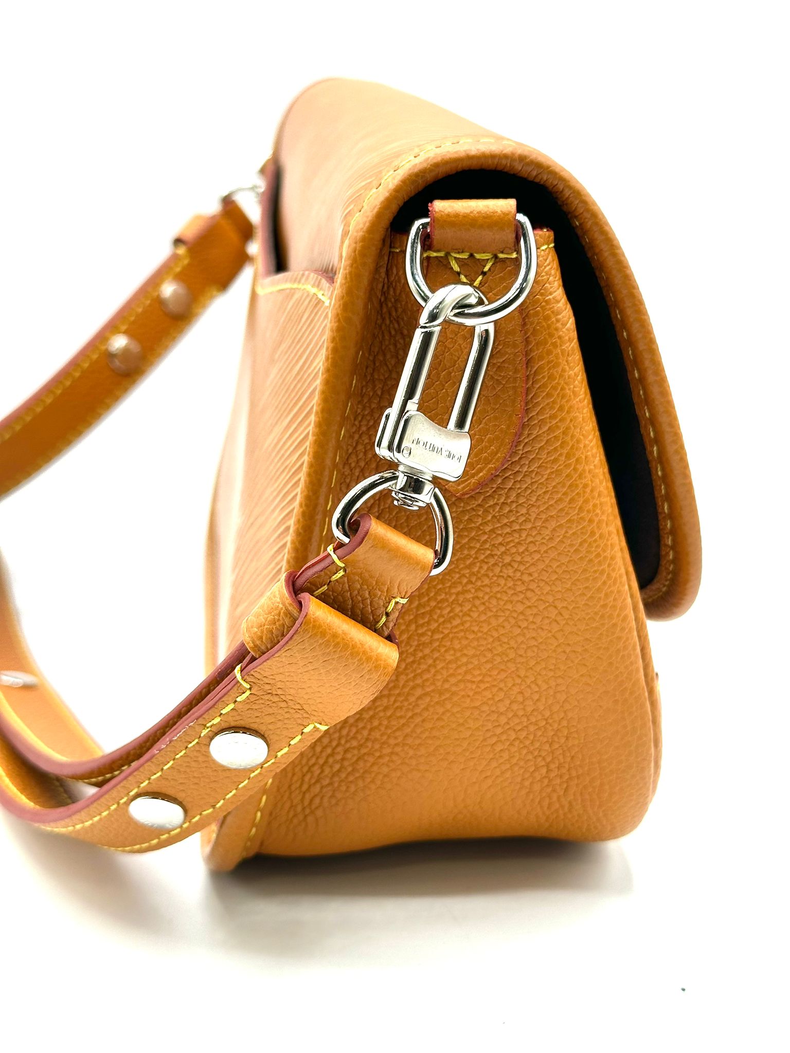 Louis Vuitton Buci