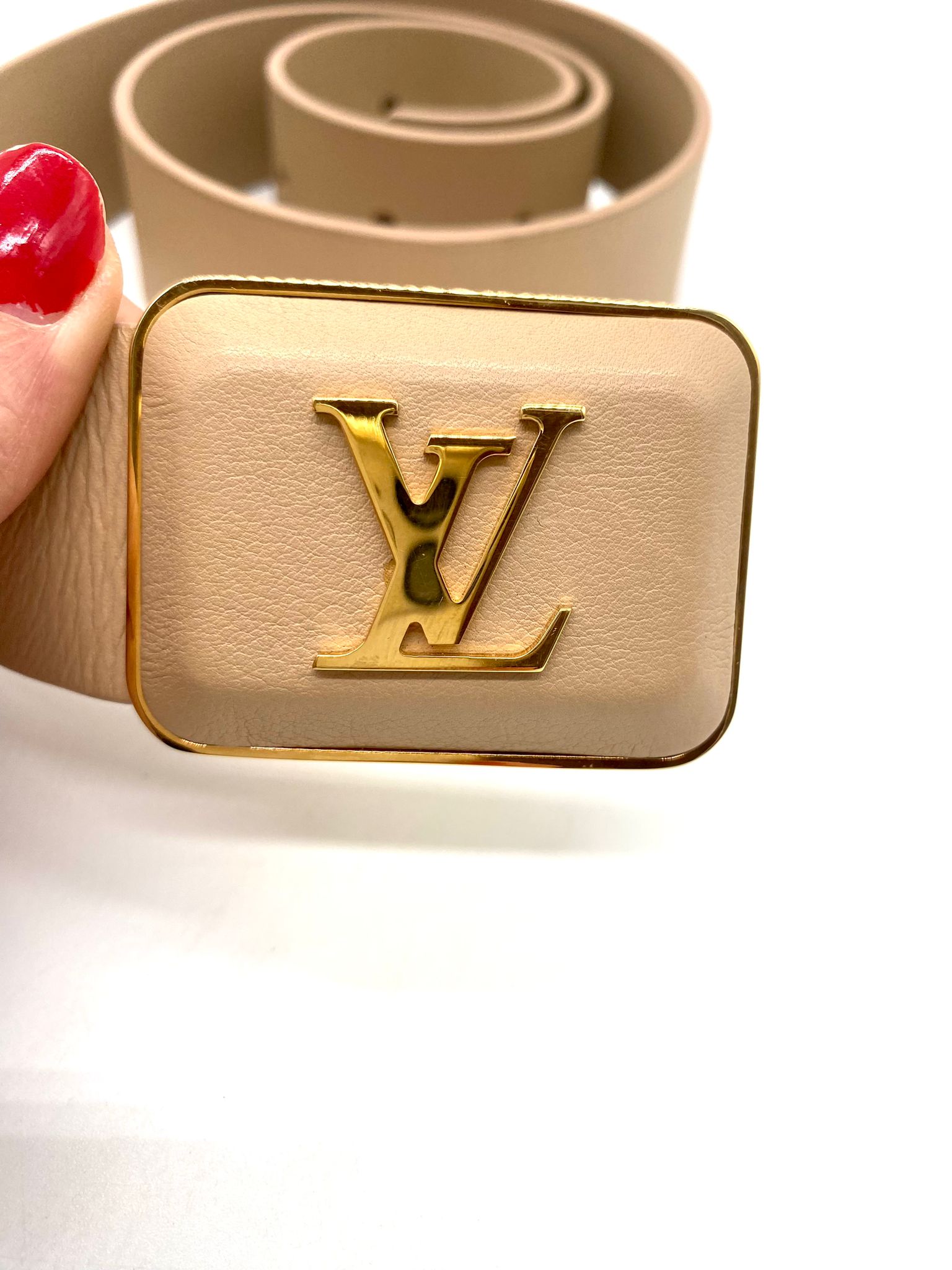 RESERVADO louis vuitton cinturon