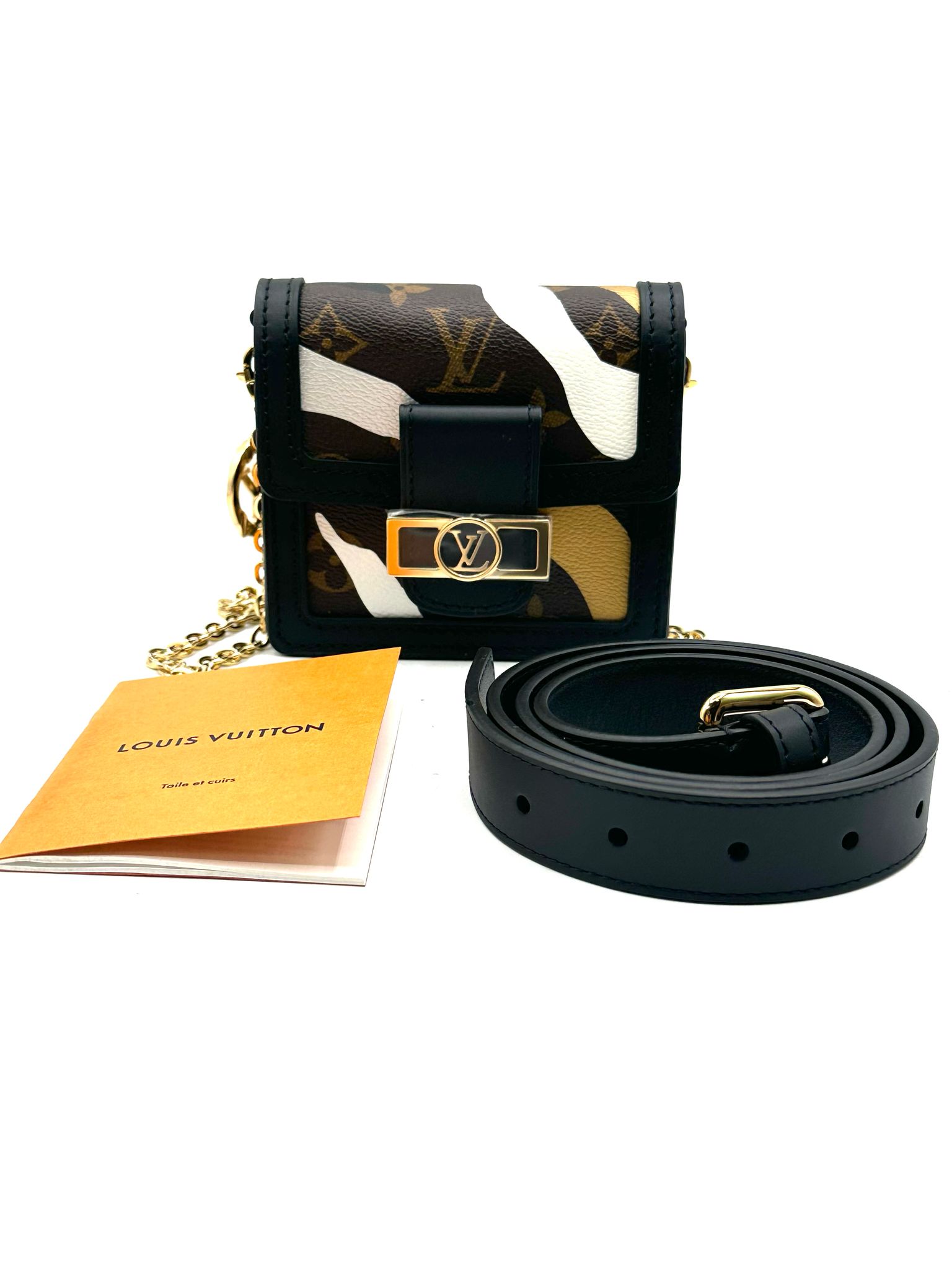 Louis Vuitton Dauphine Chain BB