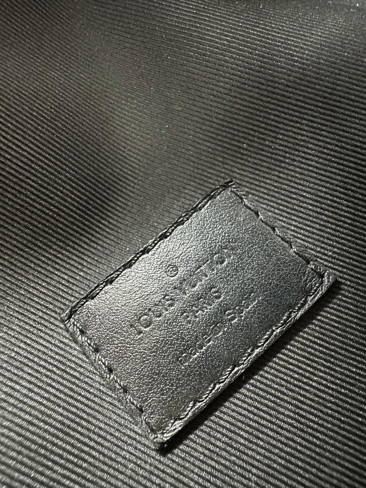 Louis Vuitton Discovery Bumbag