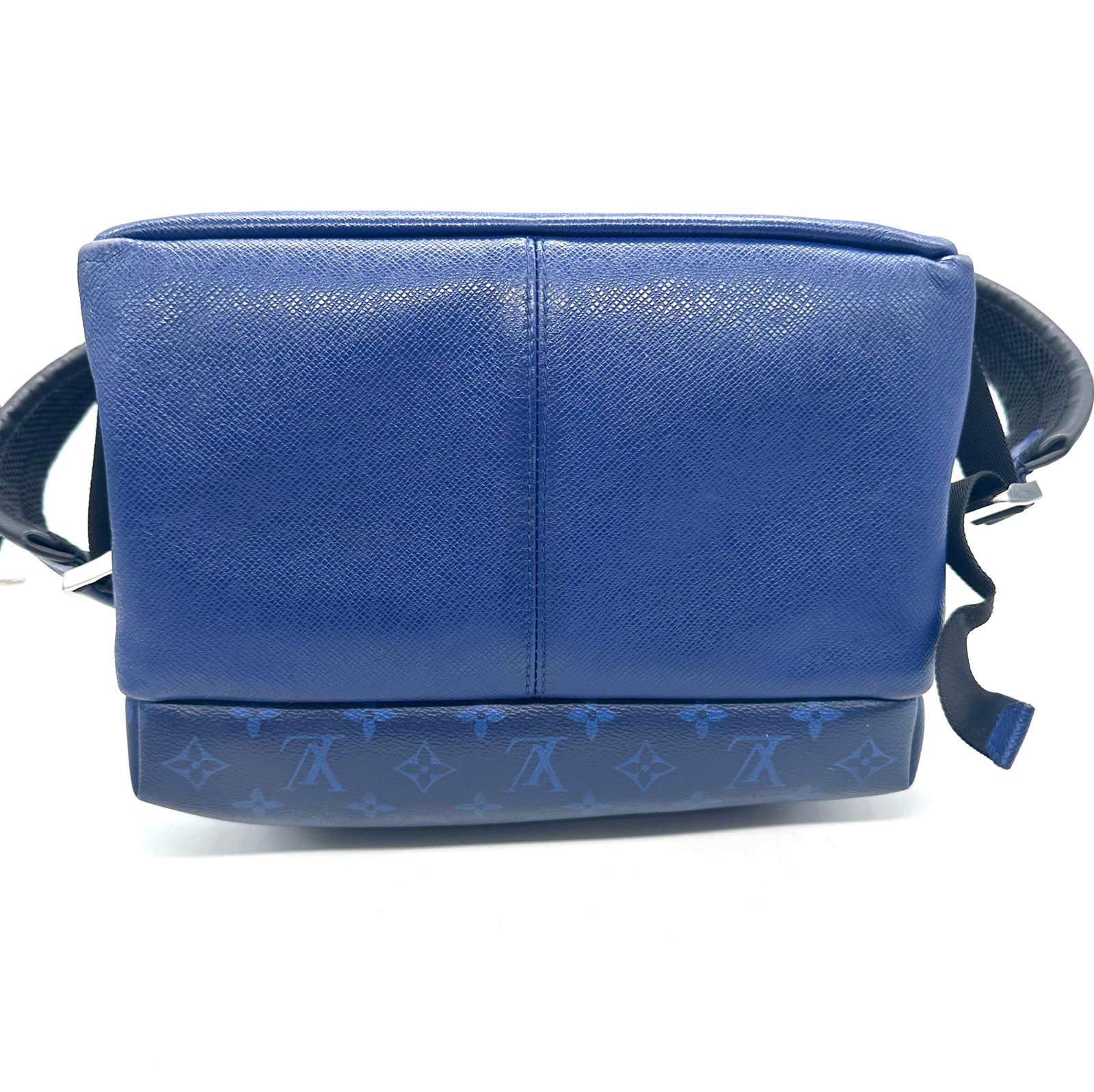 Louis Vuitton Discovery PM