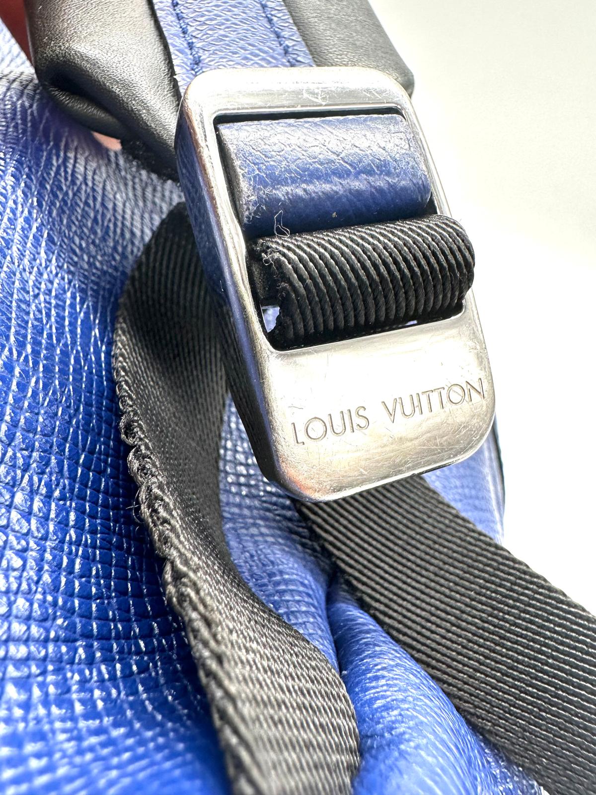 Louis Vuitton Discovery PM