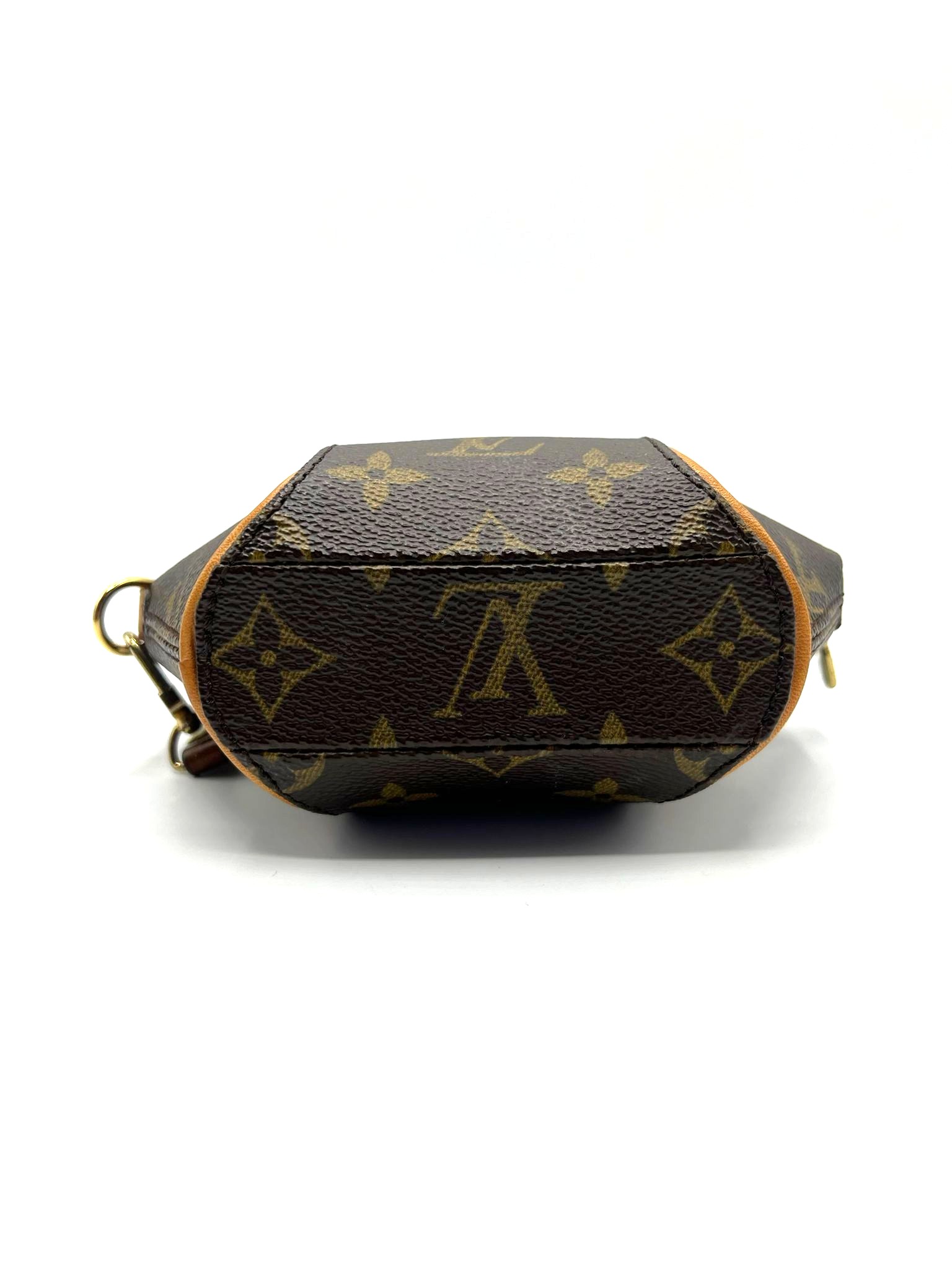 RESERVADO / Louis Vuitton Ellipse