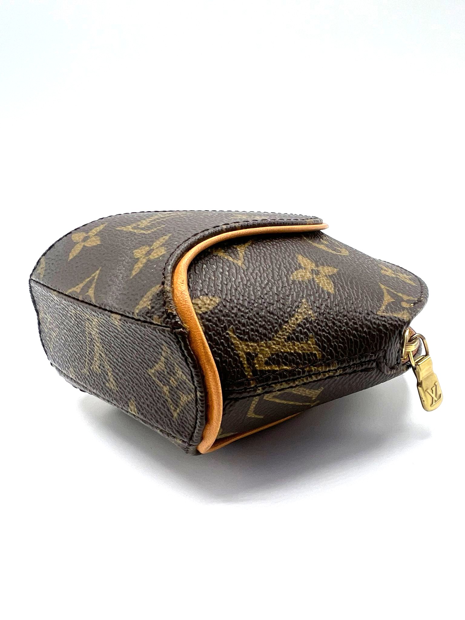 RESERVADO / Louis Vuitton Ellipse