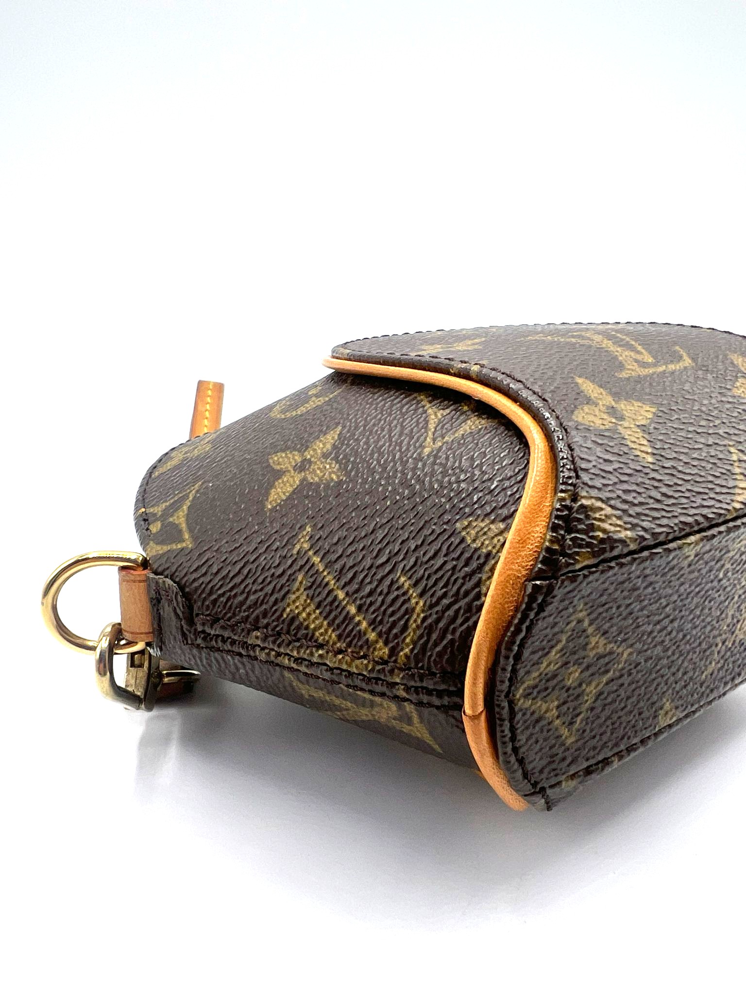 RESERVADO / Louis Vuitton Ellipse