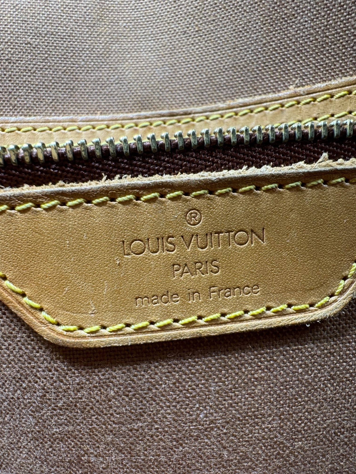 Louis Vuitton Gibecière Monogram