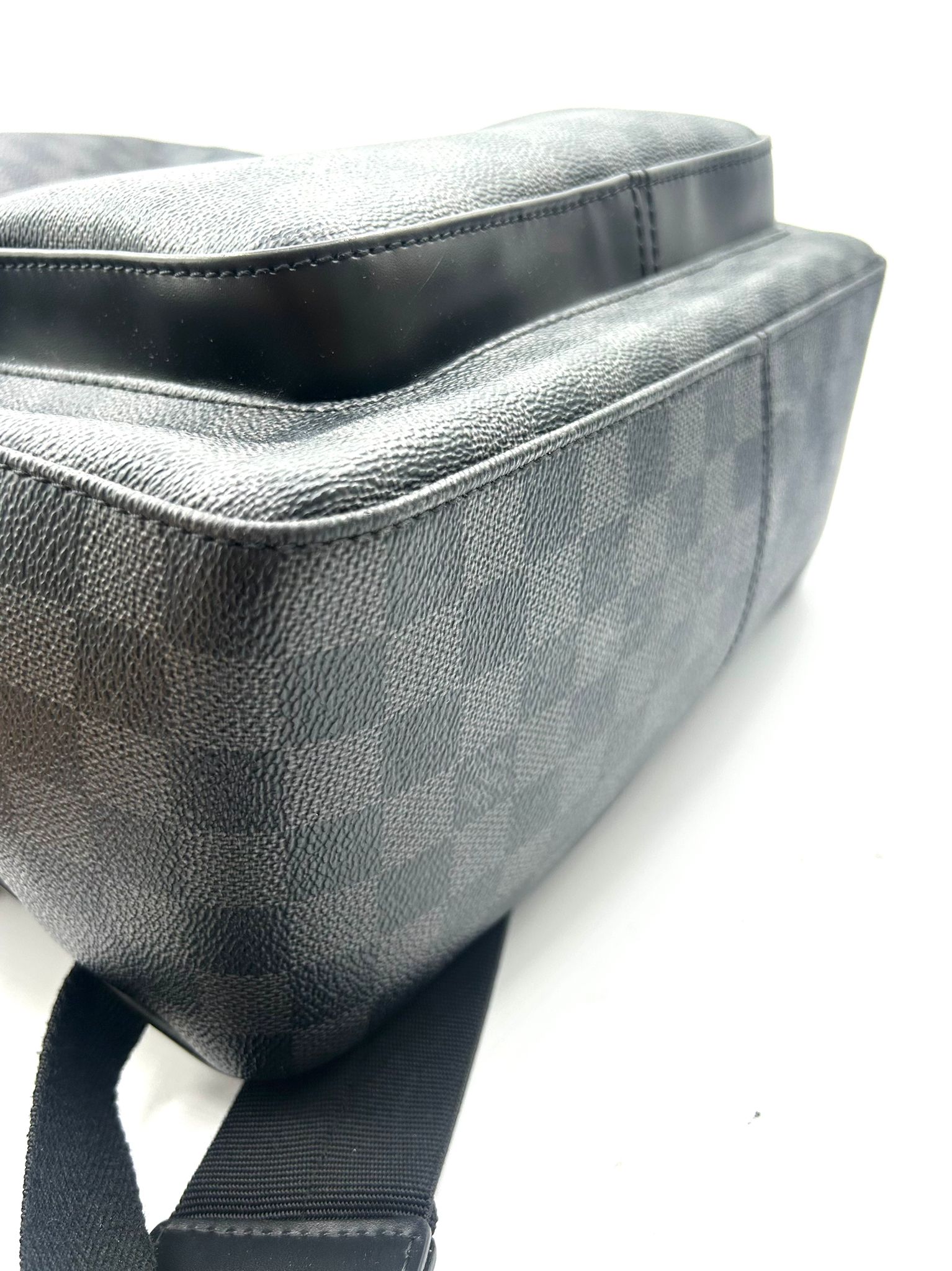 louis vuitton josh