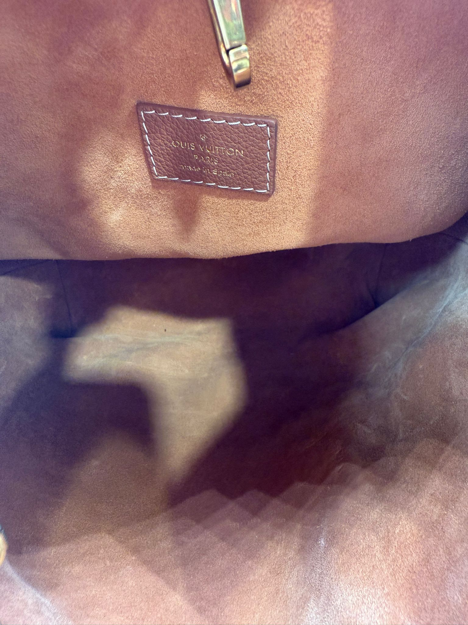 Louis Vuitton LockMe Bucket