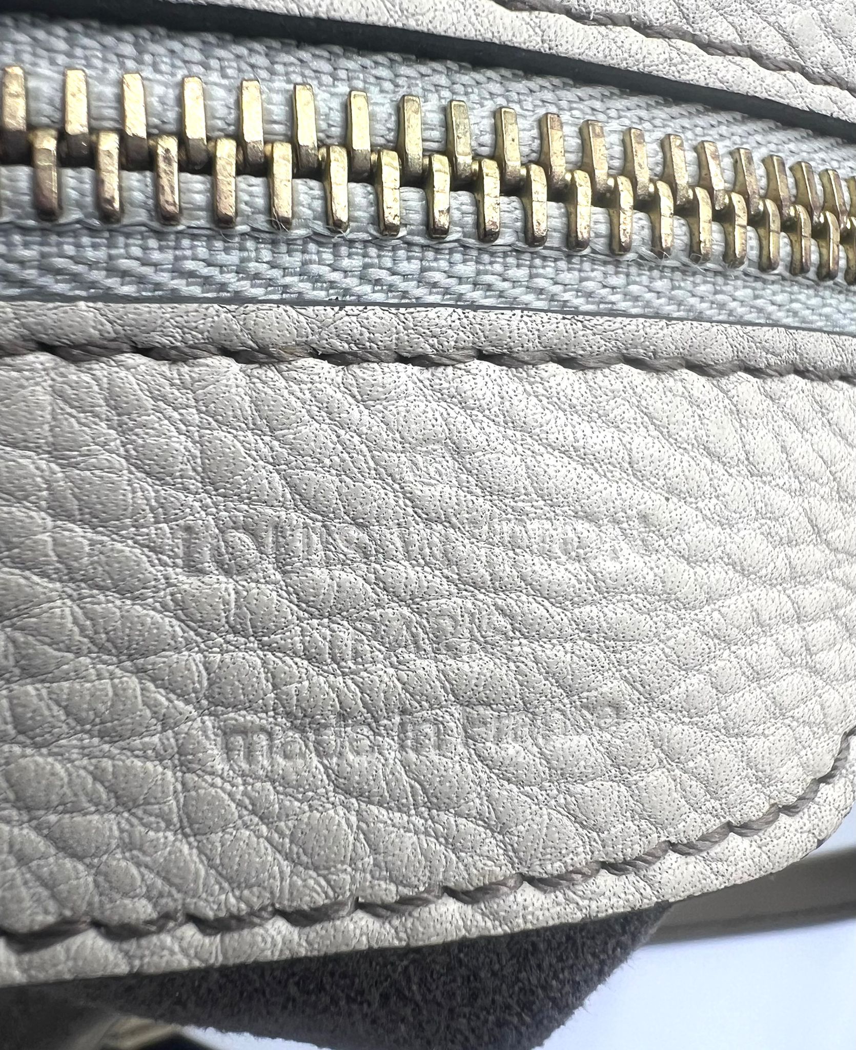 Louis Vuitton Mahina GM