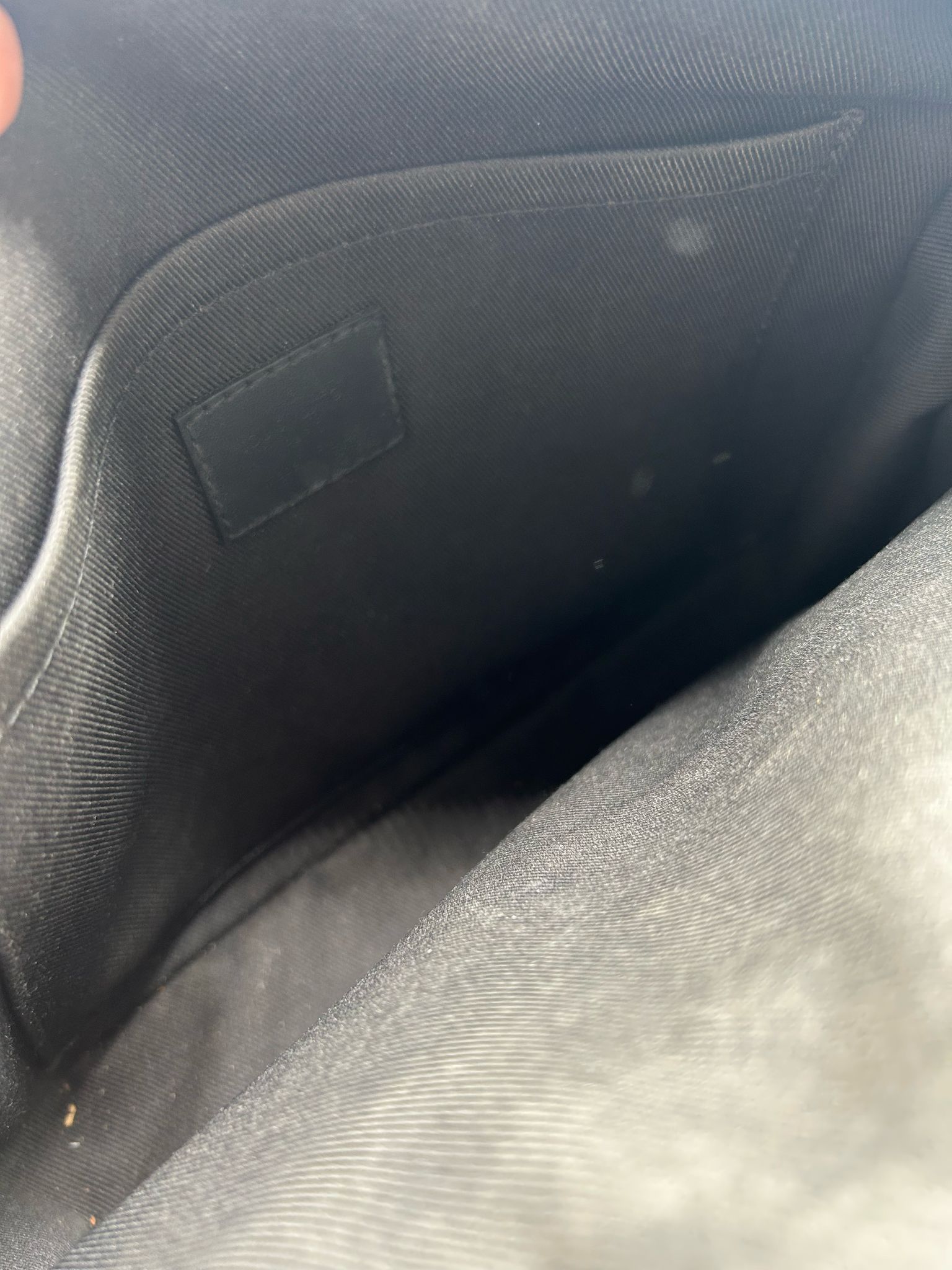 louis vuitton messenger