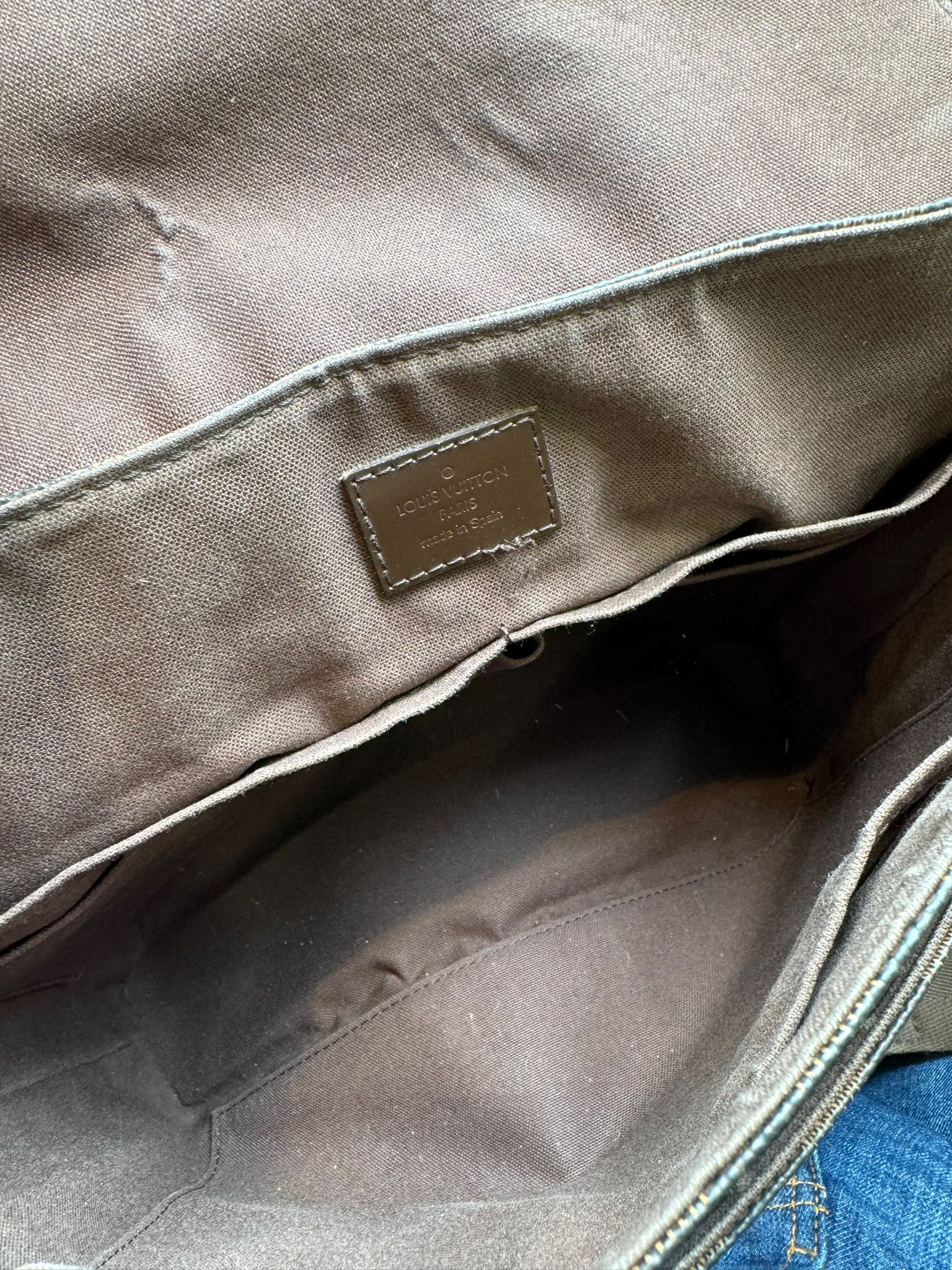 louis vuitton messenger damier ebane