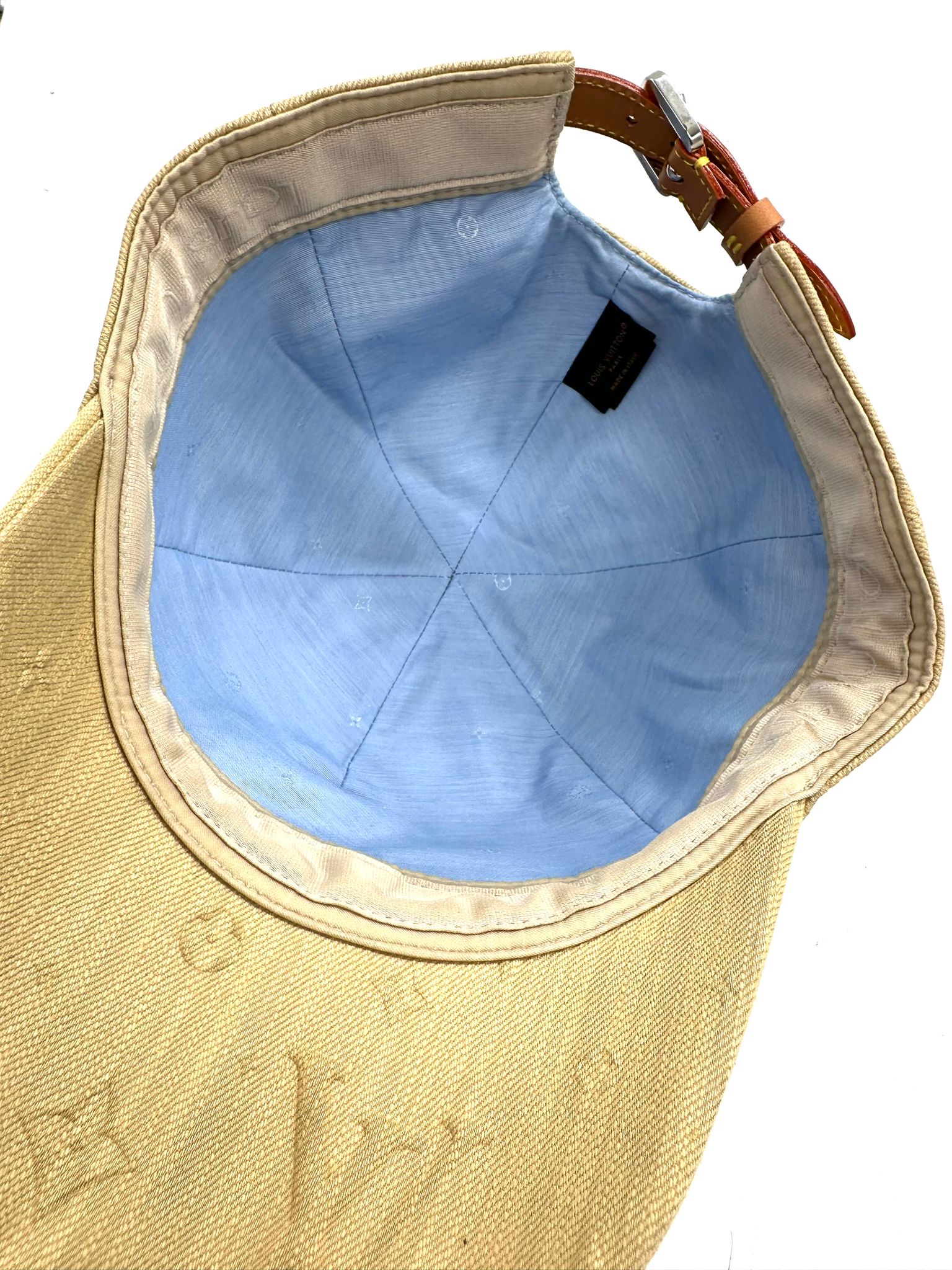 Louis Vuitton Monogram Essential gorra