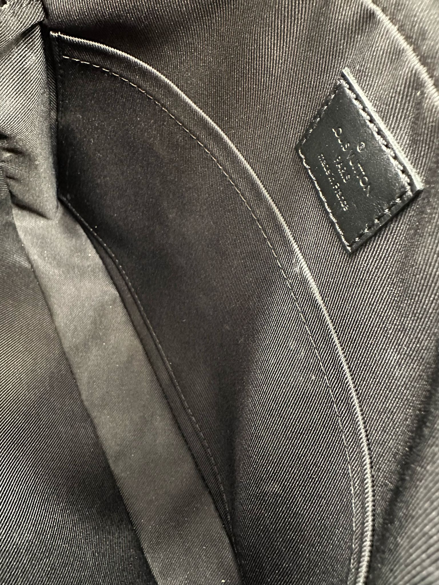 louis vuitton multipochette graphite reverse