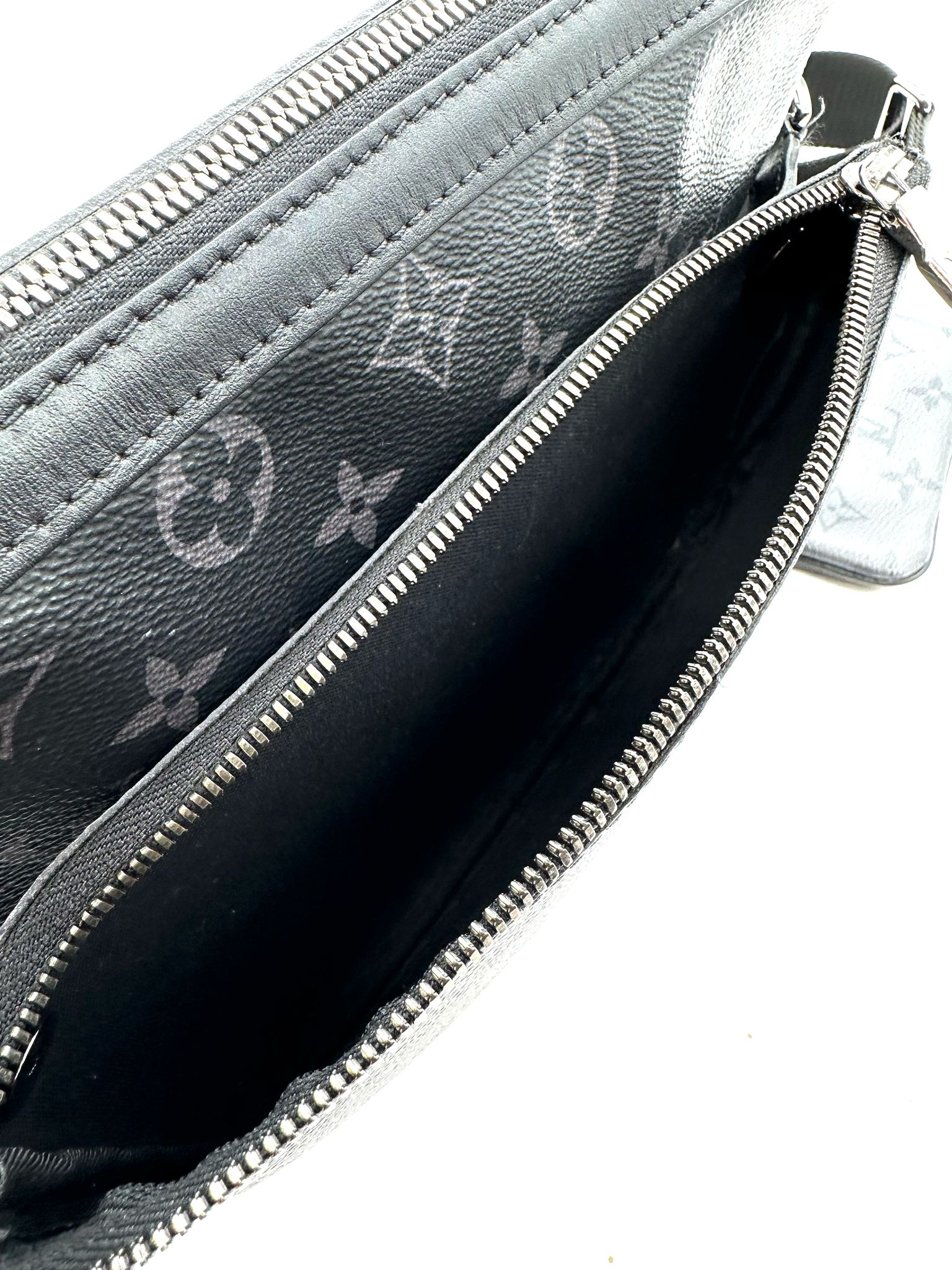 louis vuitton multipochette graphite reverse