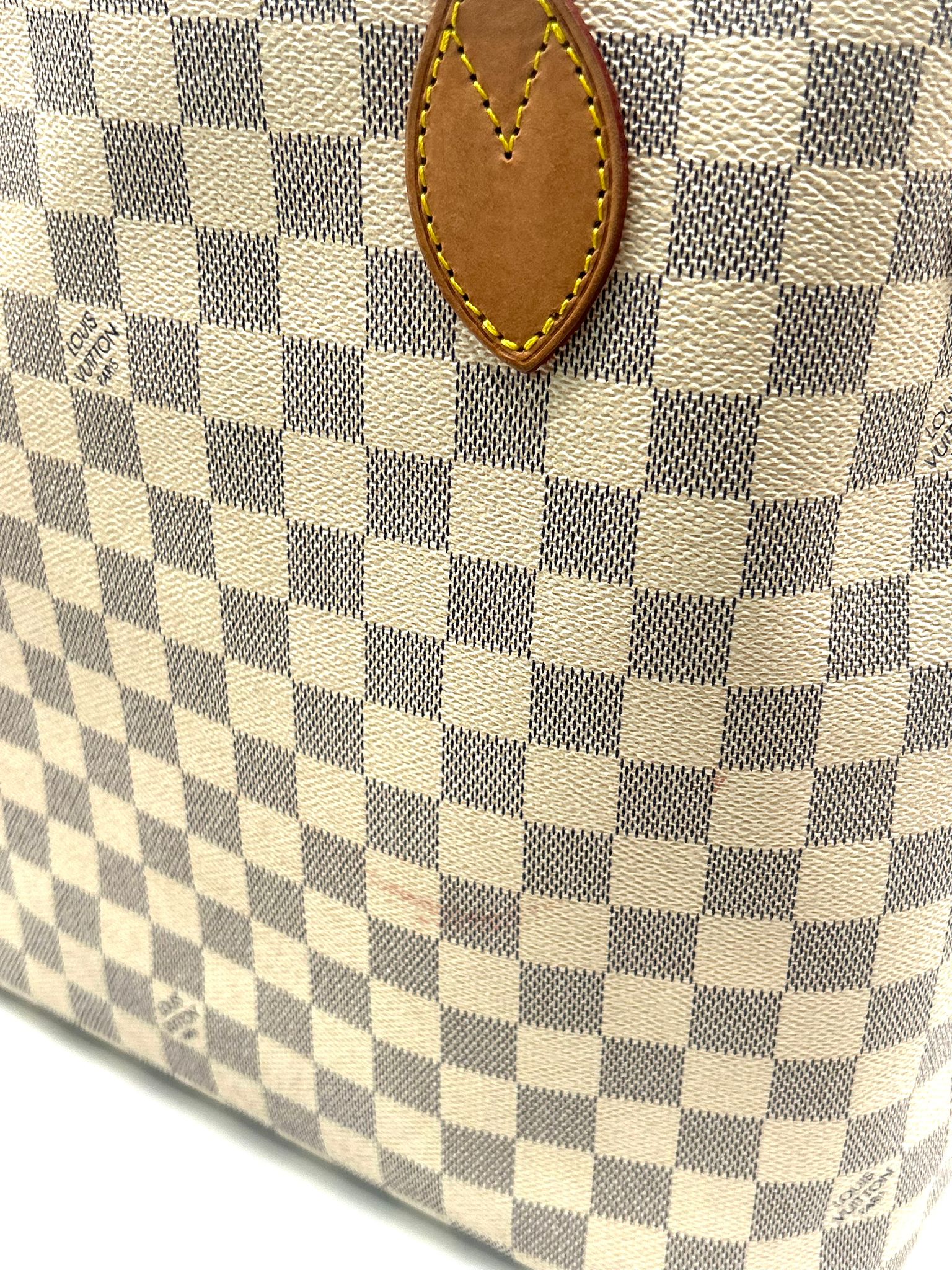 Louis Vuitton Neverfull MM