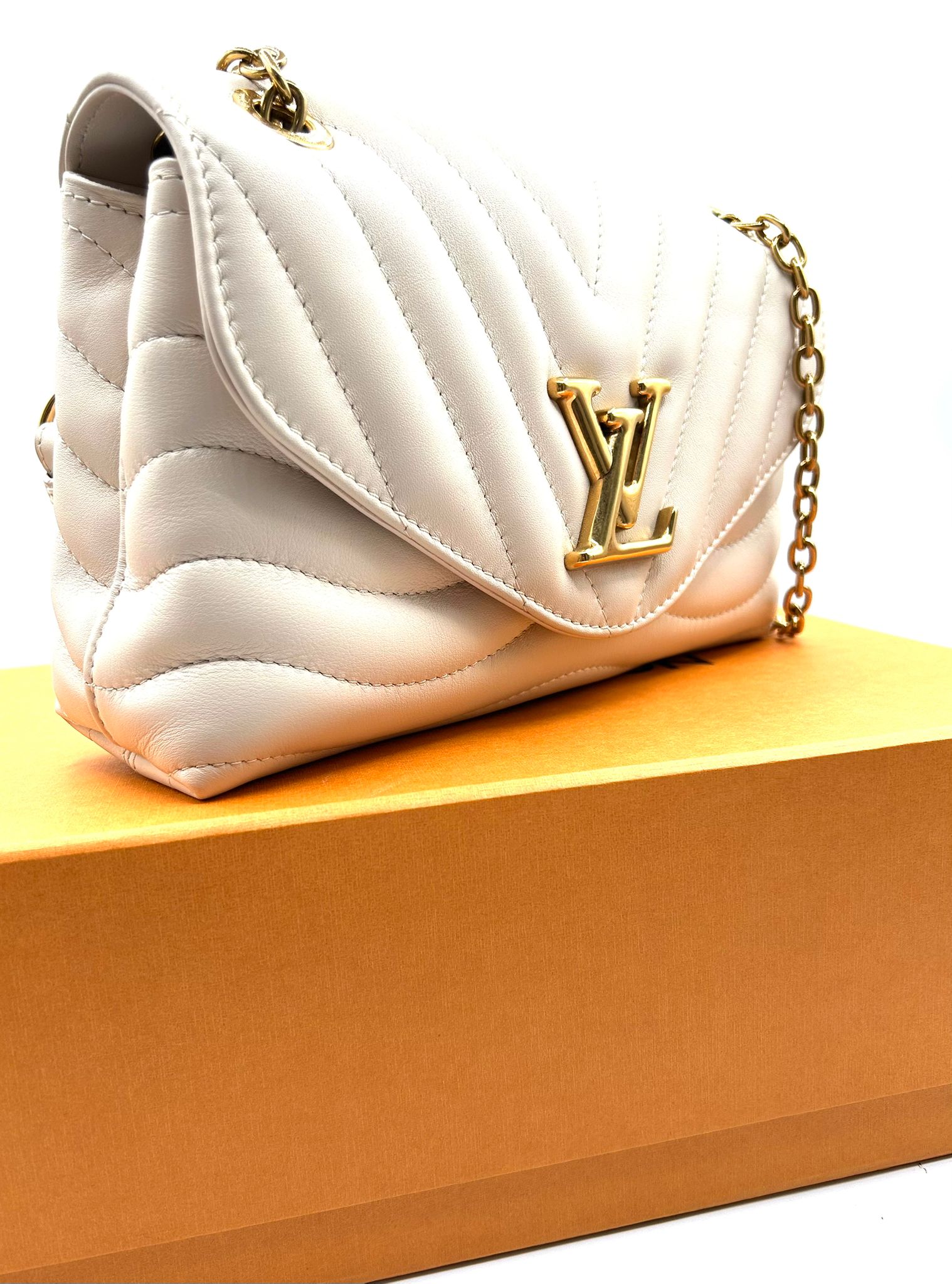 Louis Vuitton New Wave Chain Bag
