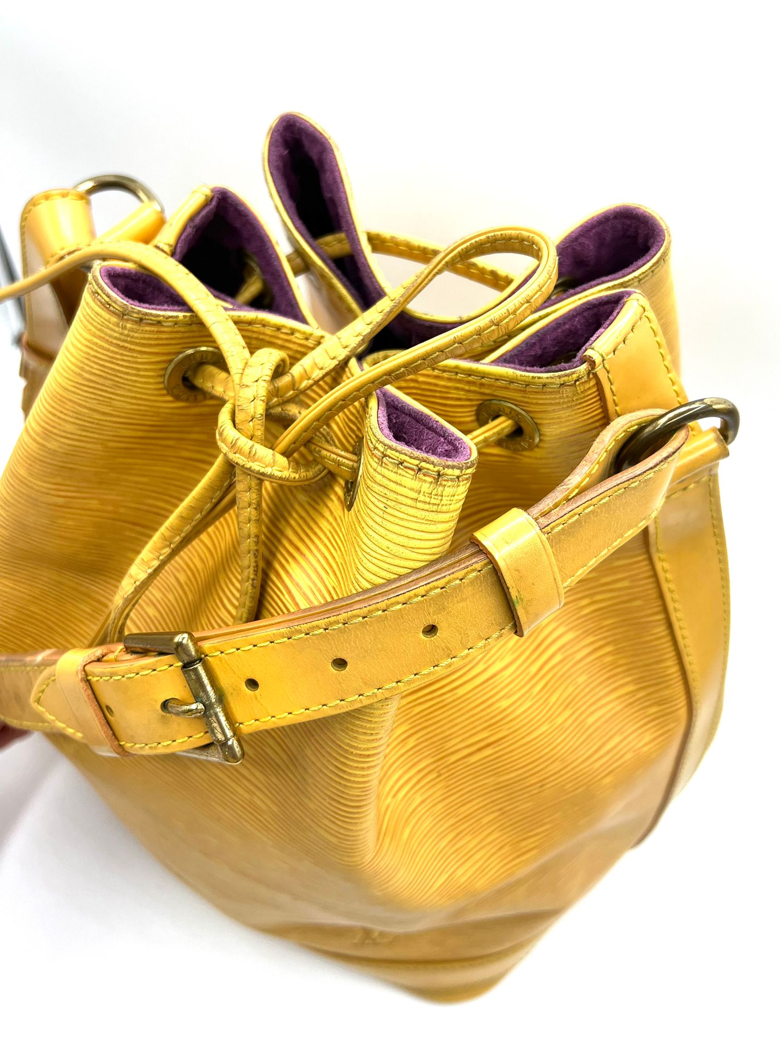 Louis Vuitton Noé Epi Amarillo
