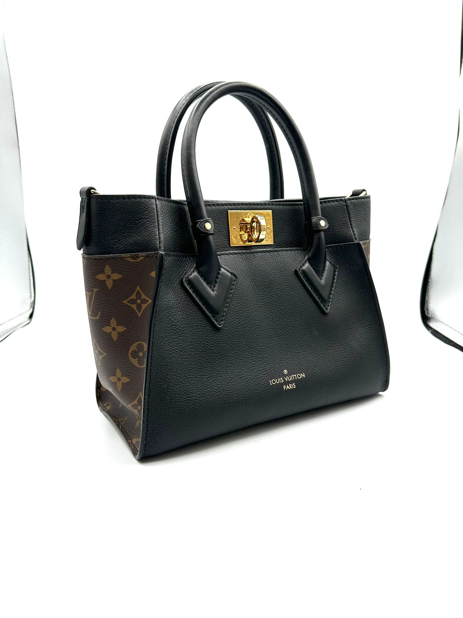 Louis Vuitton On My Side