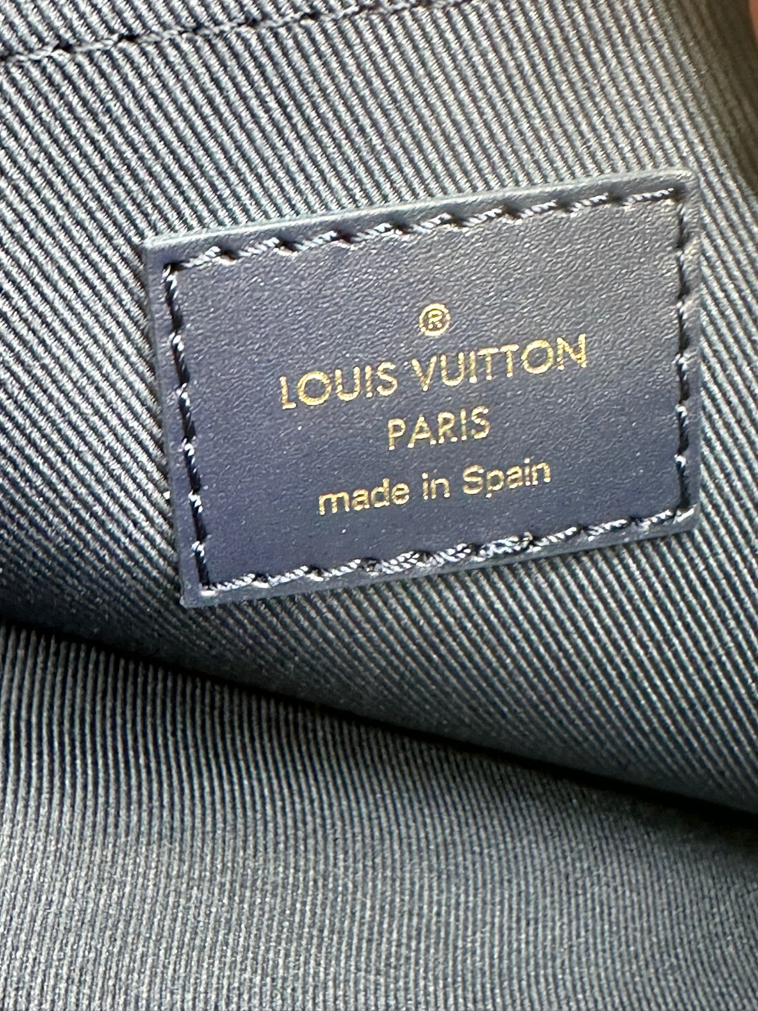 Louis Vuitton Pochette