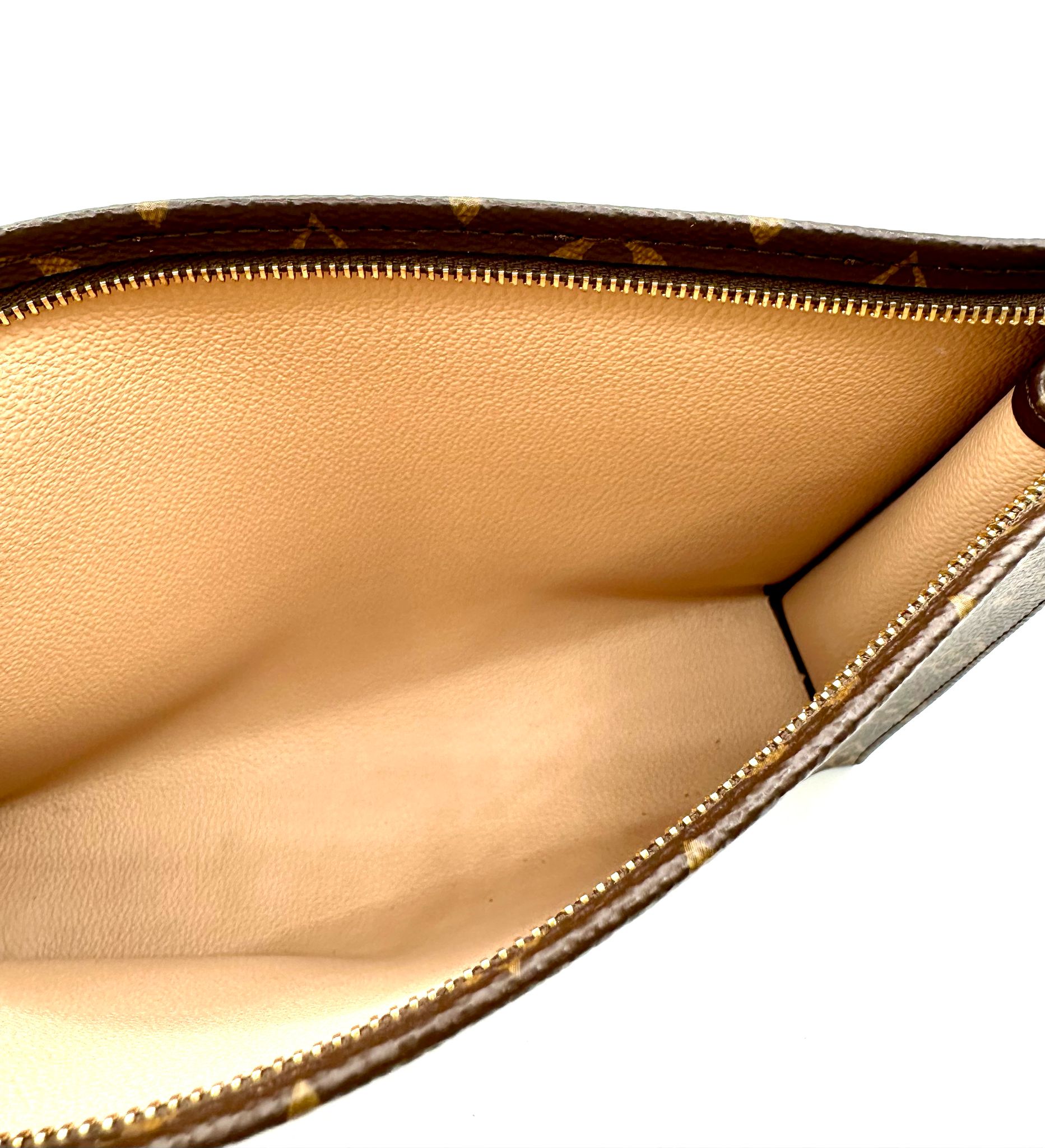 Louis Vuitton Pochette