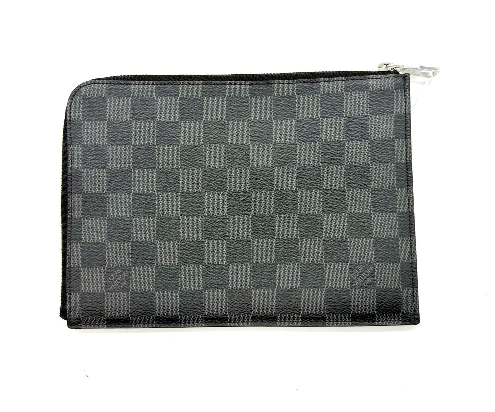 Louis Vuitton Pouch en Damier Graphite