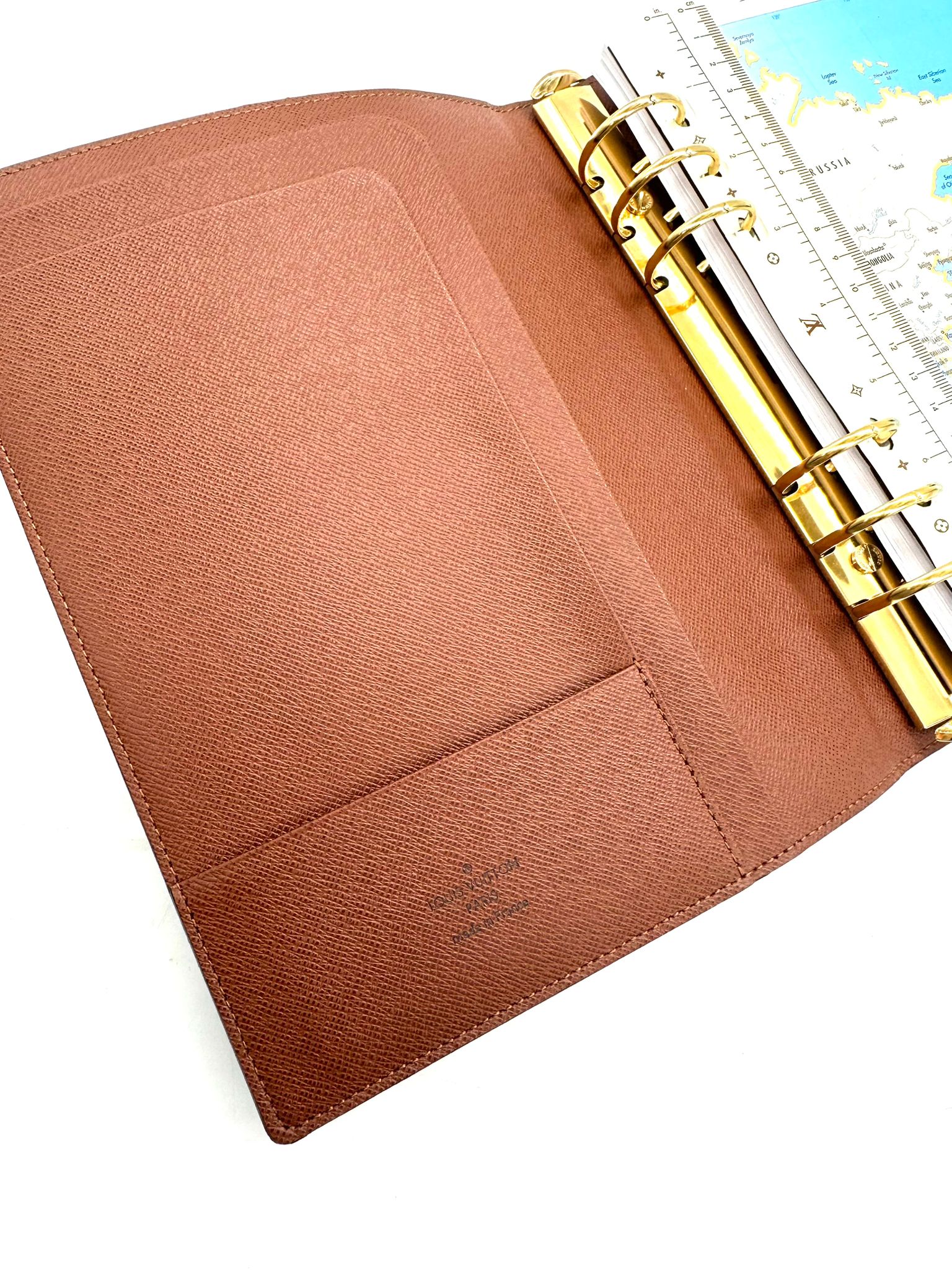 Louis Vuitton ring agenda