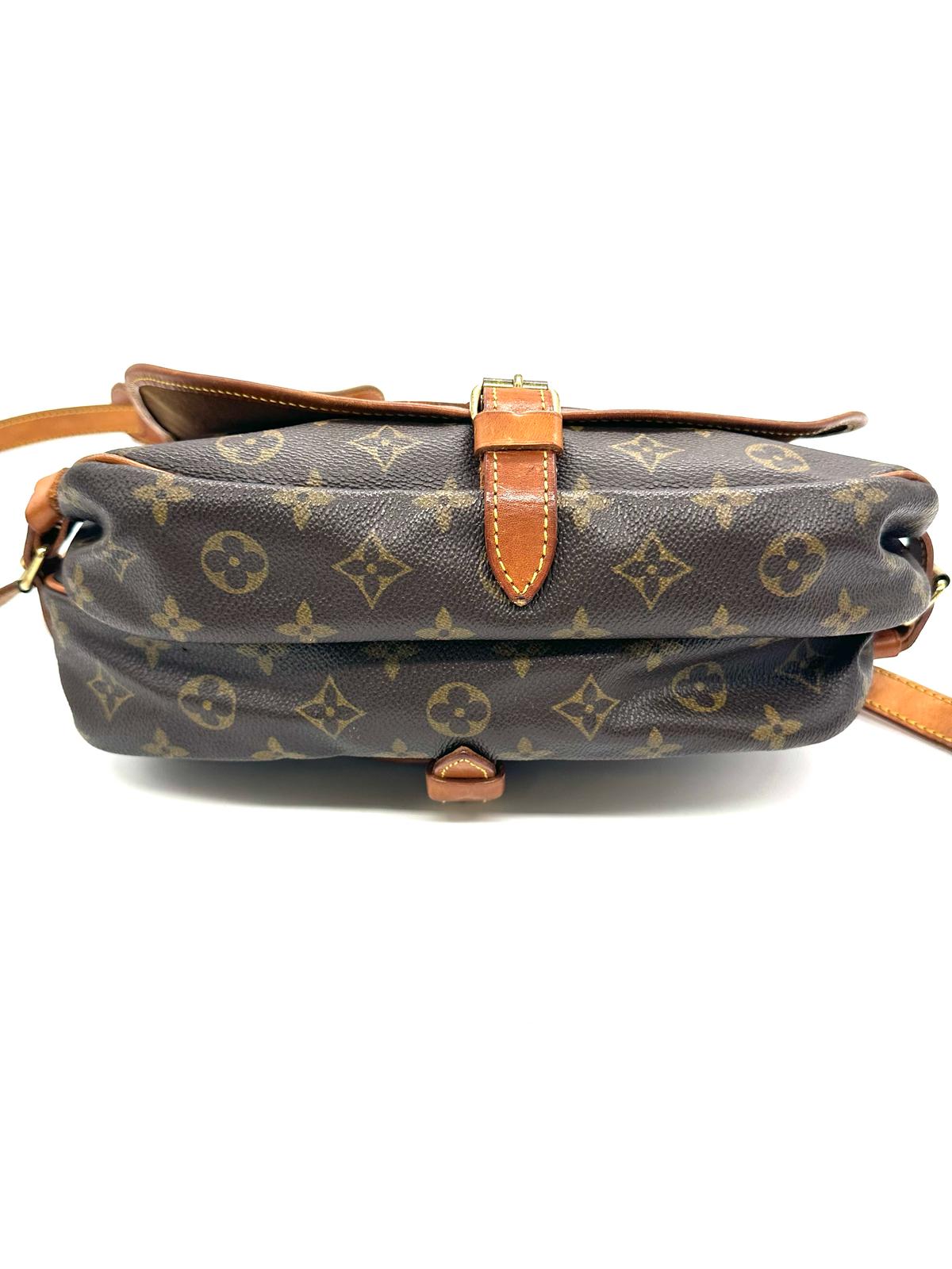 Louis Vuitton Saumur 30