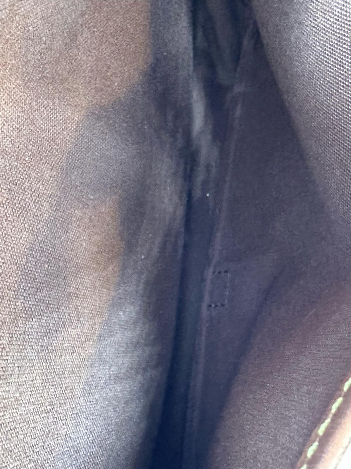 Louis Vuitton Saumur 30
