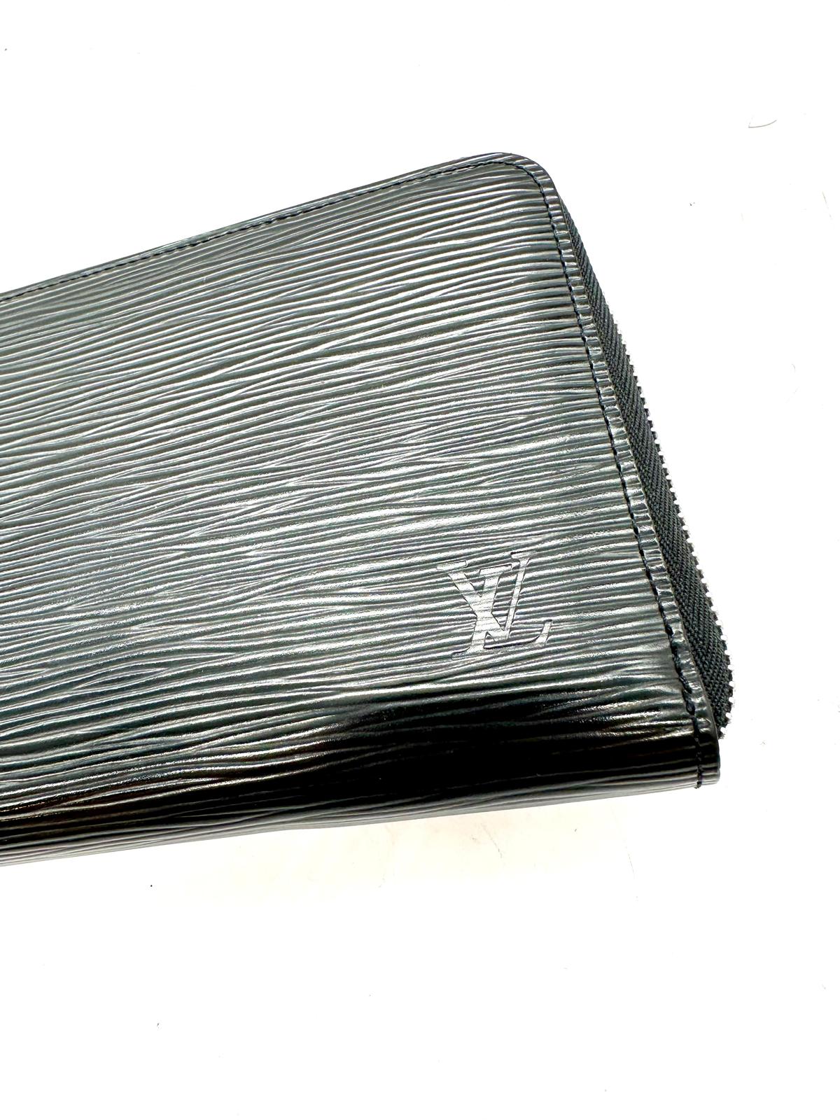 Louis Vuitton Zippy