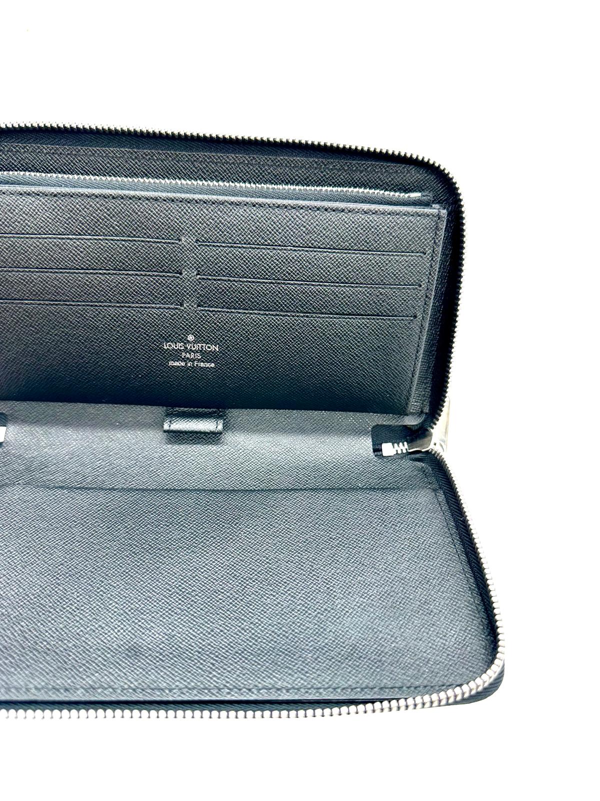 Louis Vuitton Zippy