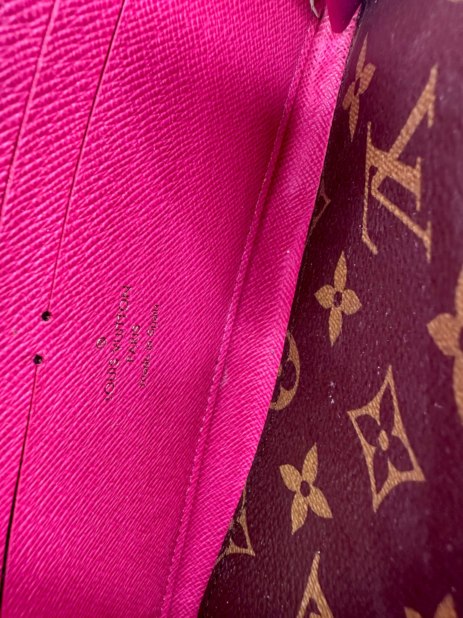 Louis Vuitton Zippy