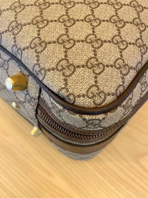 Maleta monogram Gucci