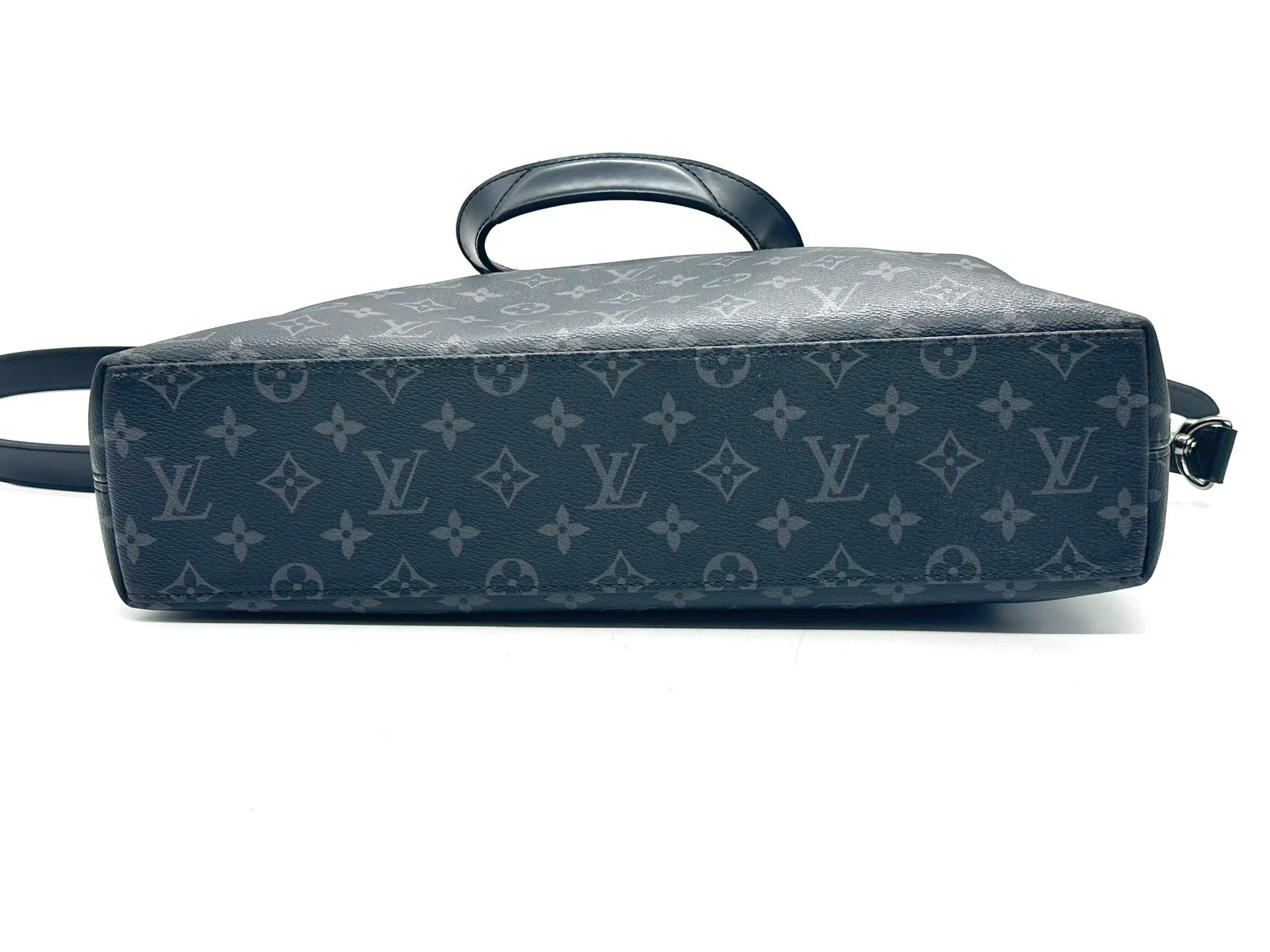 Maletín Louis Vuitton Explorer