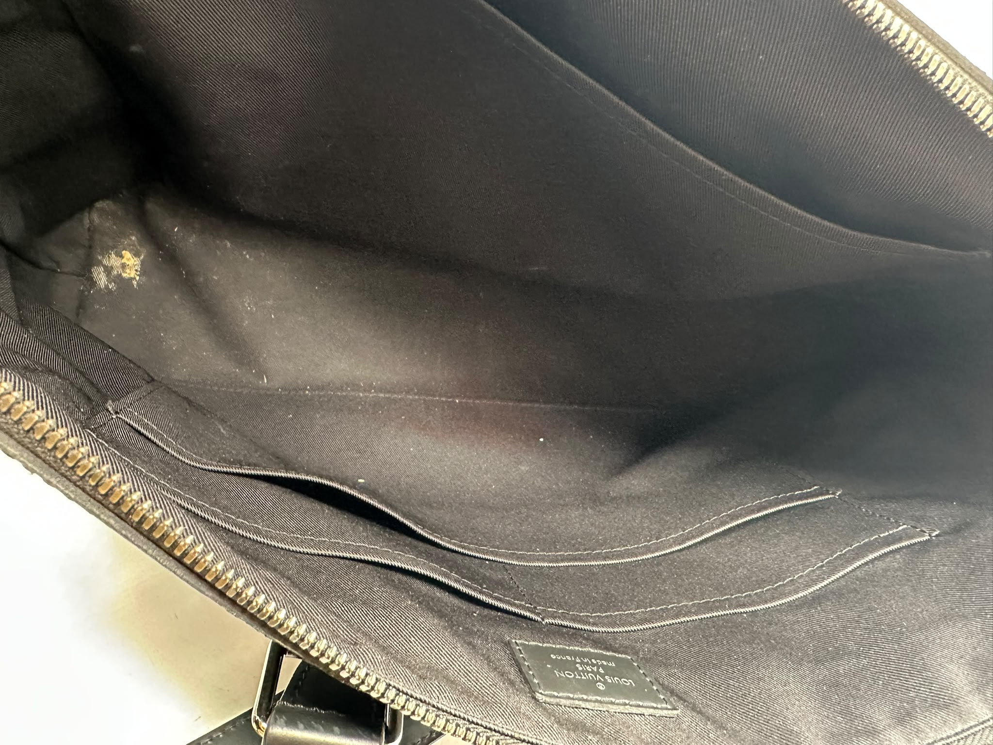 Maletín Louis Vuitton Explorer